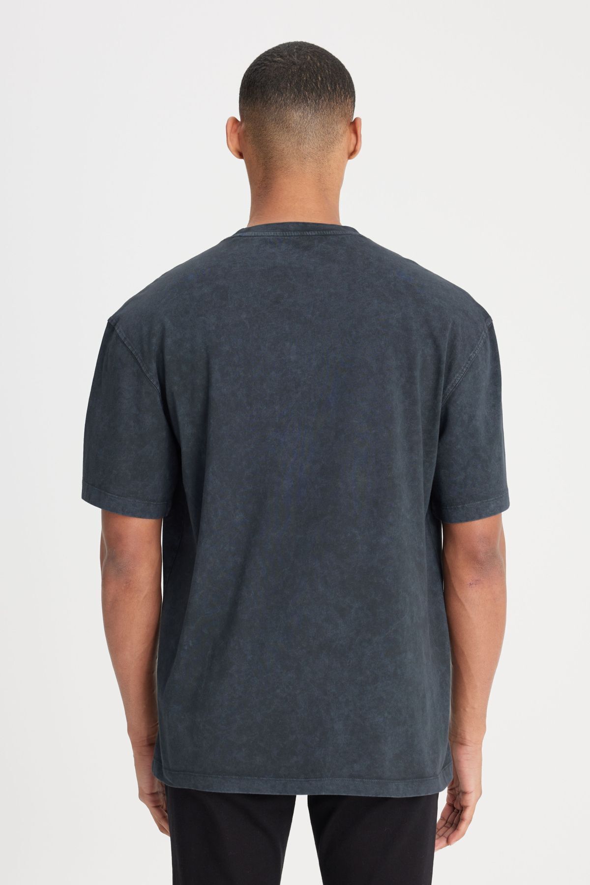 تی شرت خاکستری مردانه یقه دوچرخه برش راحت و 100 ٪ پنبه آنتراسیت t shirt Lee