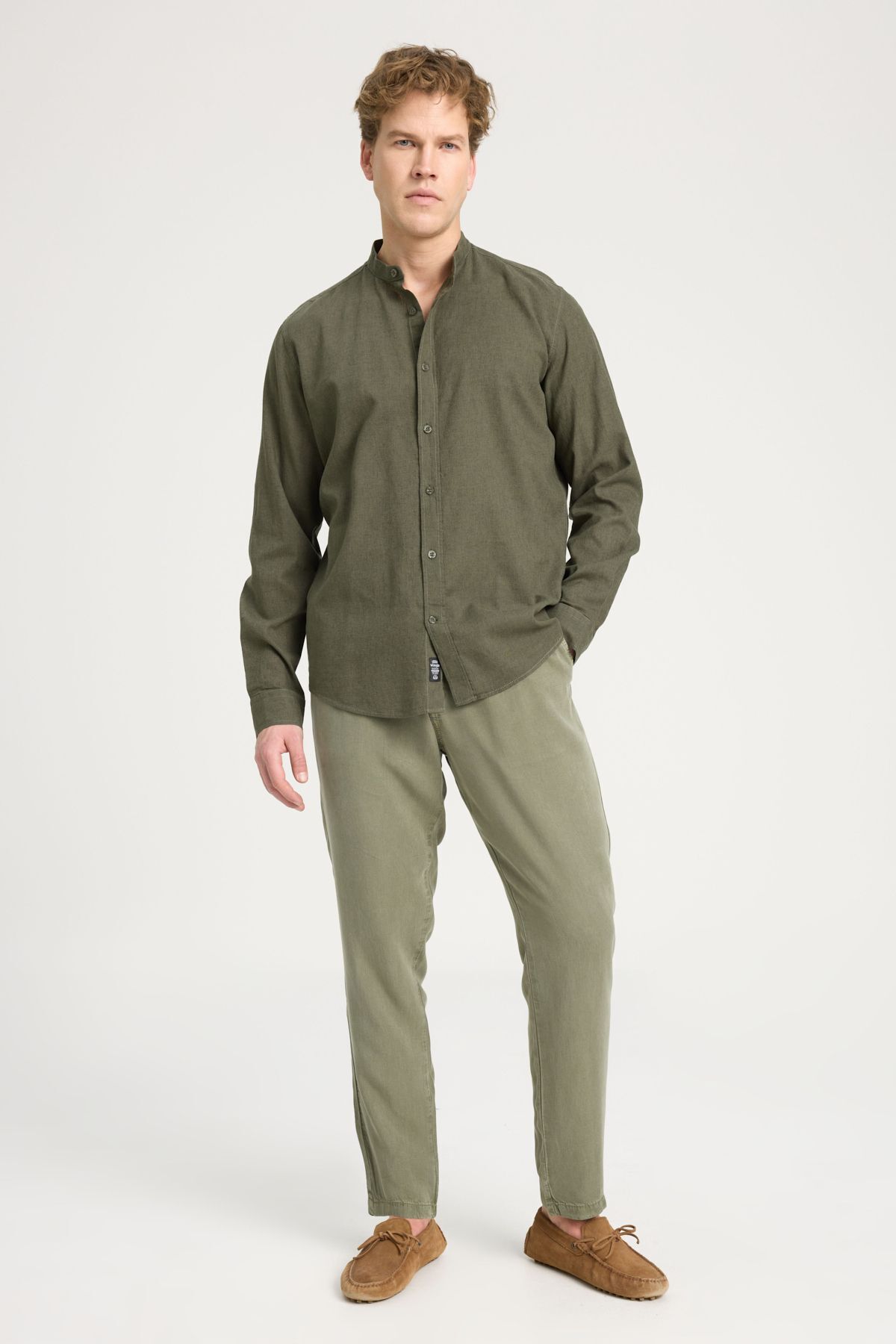 پیراهن / بلوز دکمه دار سبز مردانه خالاکی قلاکی بر برش وسیع آرام و Wrangler