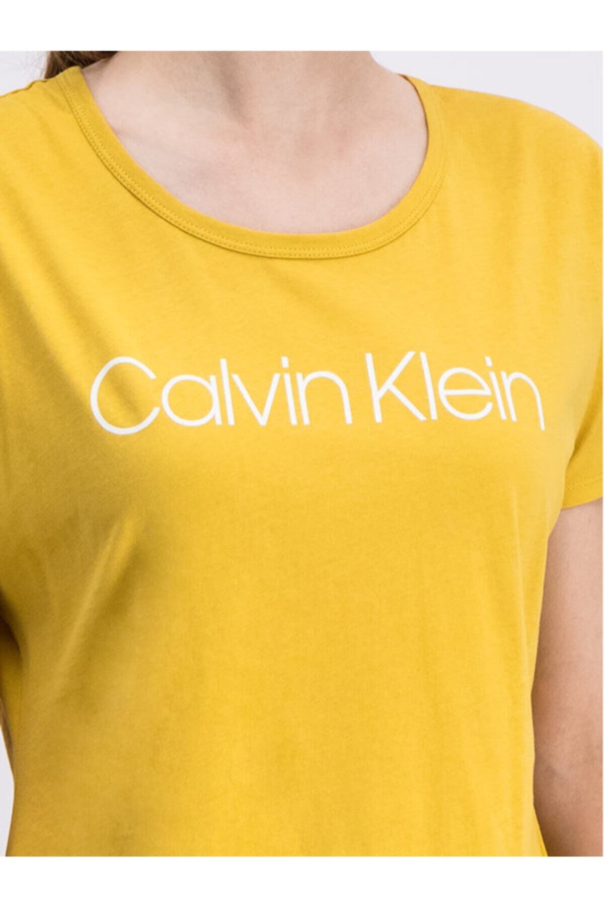تیشرت زنانه کالوین کلین زرد Calvin Klein