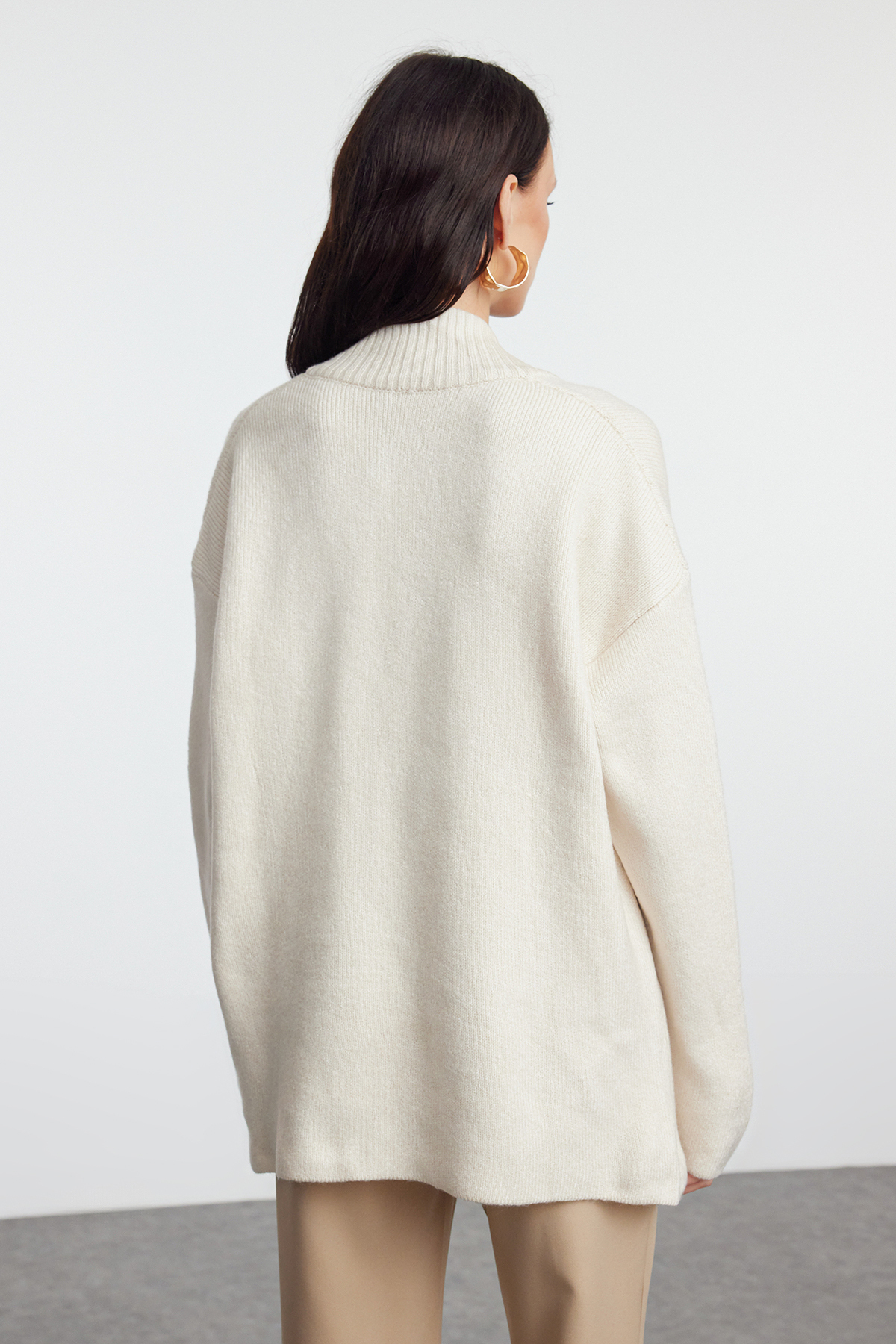 Trendyolmilla  Taş Geniş Kalıp Yumuşak Dokulu Triko Hırka TWOAW25HI00082 - Görsel 5