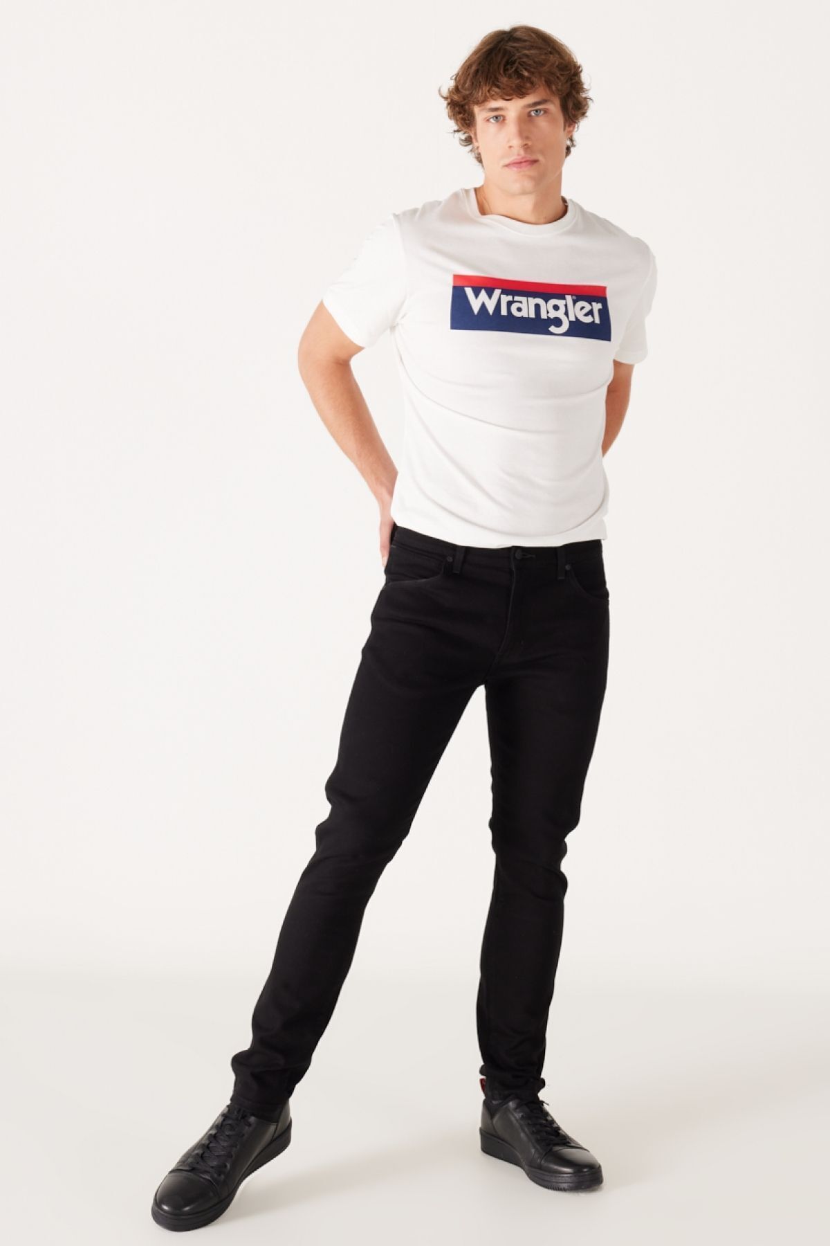 شلوار جین مشکی مردانه باریک و کمر انعطاف پذیر Wrangler