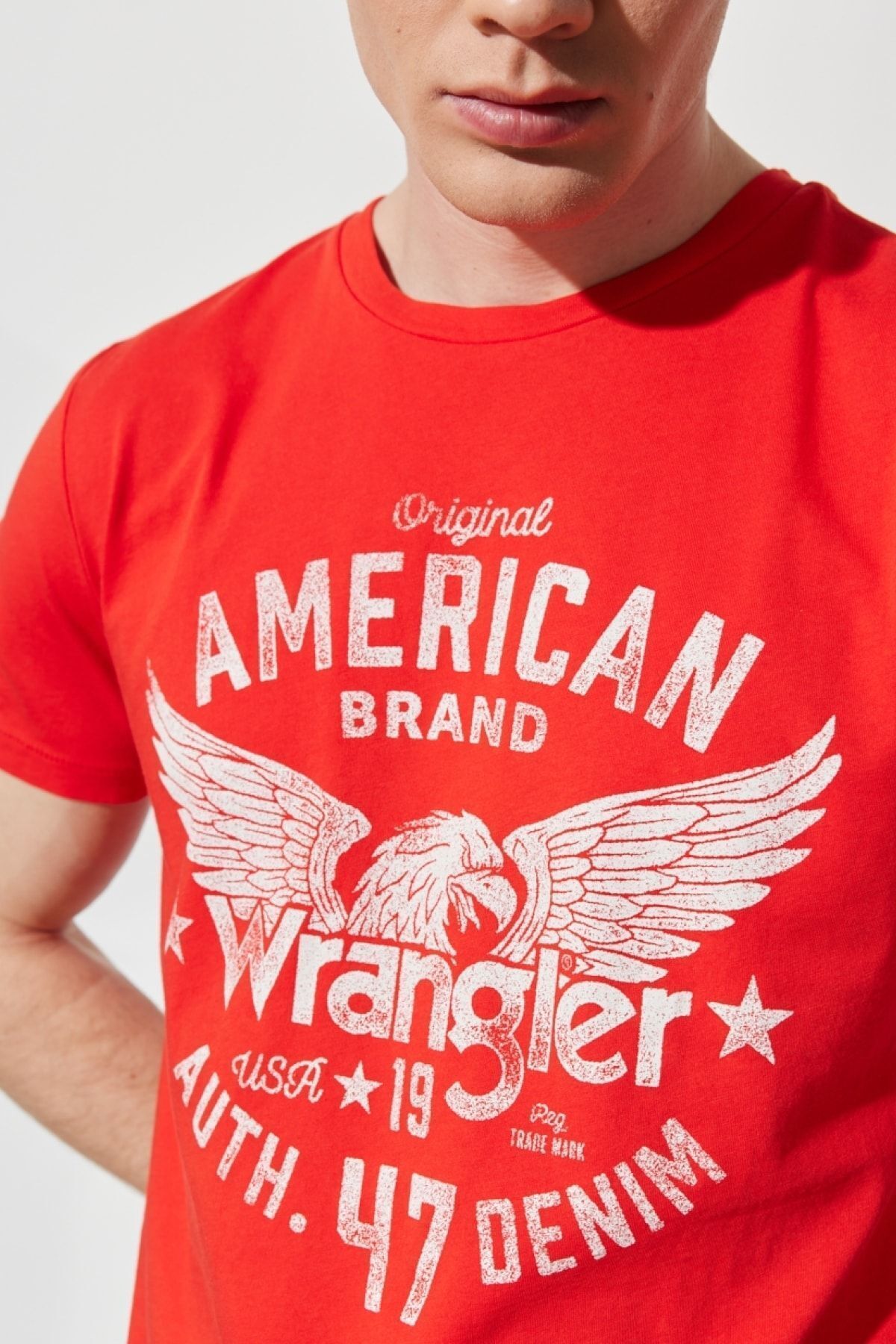 تی شرت قرمز مردانه به طور منظم مناسب گردن دوچرخه برش طبیعی 100 ٪ پنبه Wrangler