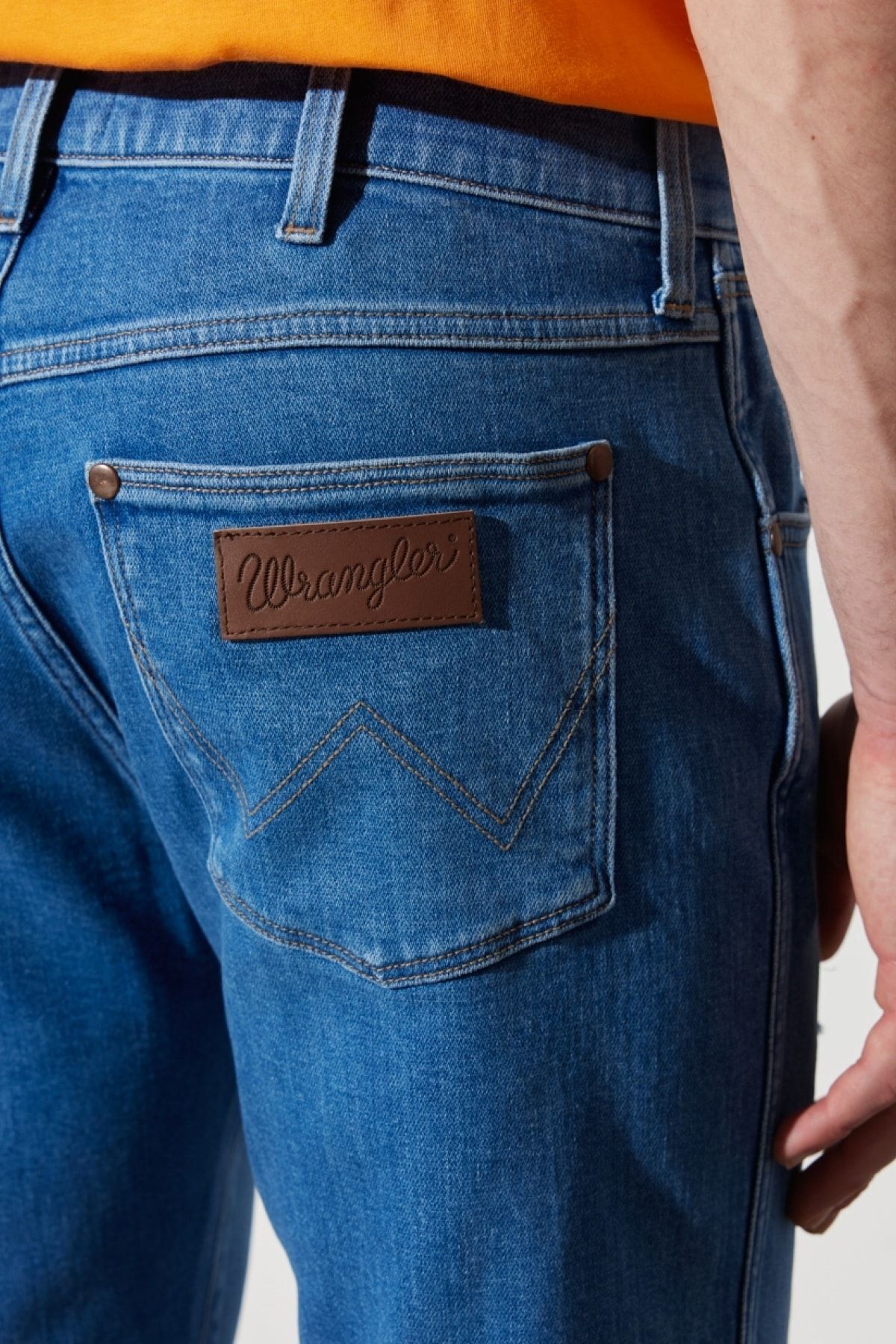 شلوار جین آبی مردانه LARSTON SLIM FIT BRAT BARD کمر کم باریک و انعطاف پذیر Wrangler