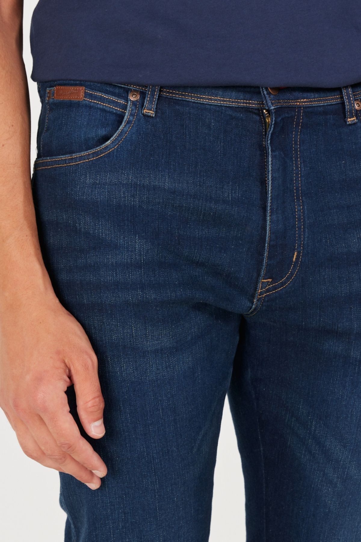 شلوار جین آبی مردانه تگزاس به طور منظم مناسب برش نرمال کمر باریک و رنگ قابل انعطاف Wrangler