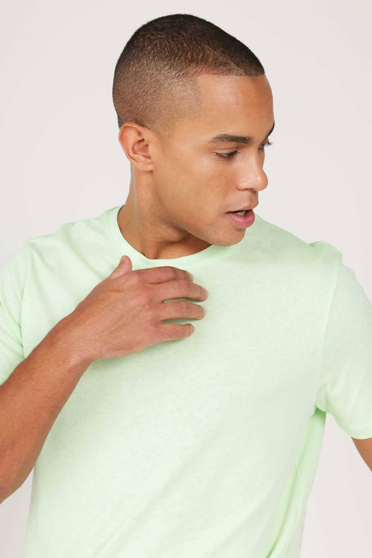 AC&Co / Altınyıldız Classics-Ανδρικό T-Shirt ανοιχτό πράσινο Slim Fit - 100% βαμβάκι, λαιμόκοψη 5