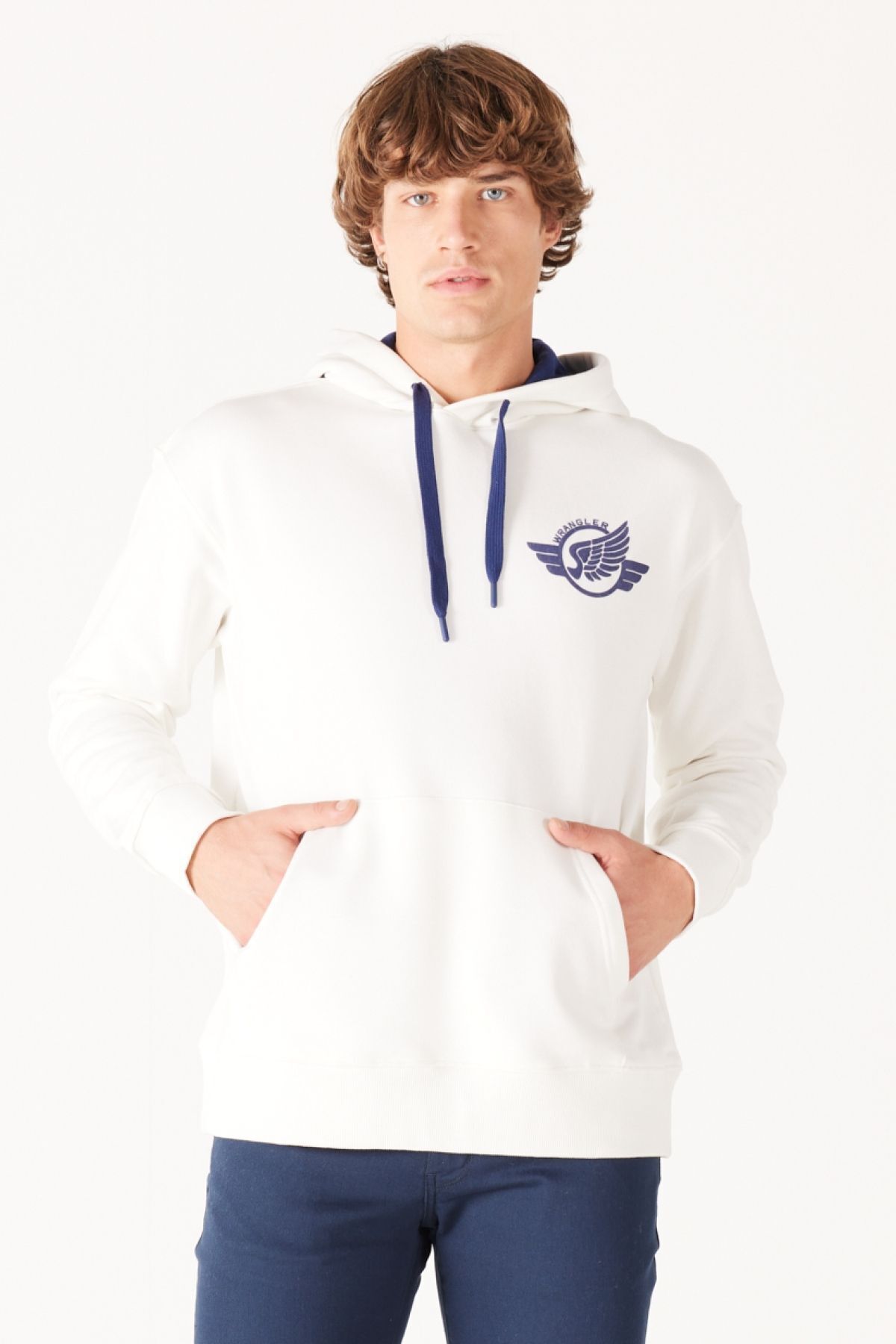 سویشرت سفید مردانه تناسب گاه به برش خورده پوست Wrangler