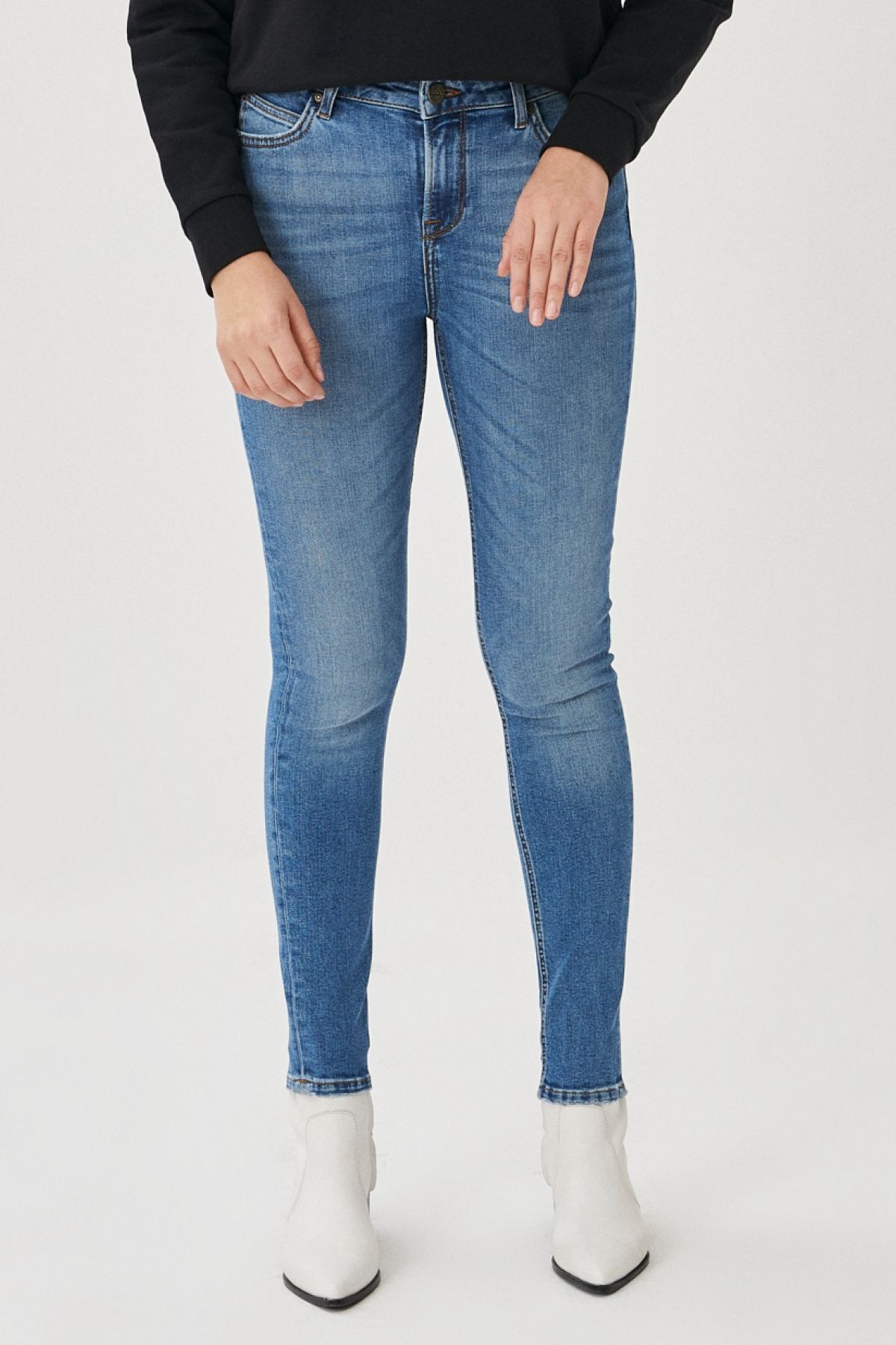 Scarlett jeans sales