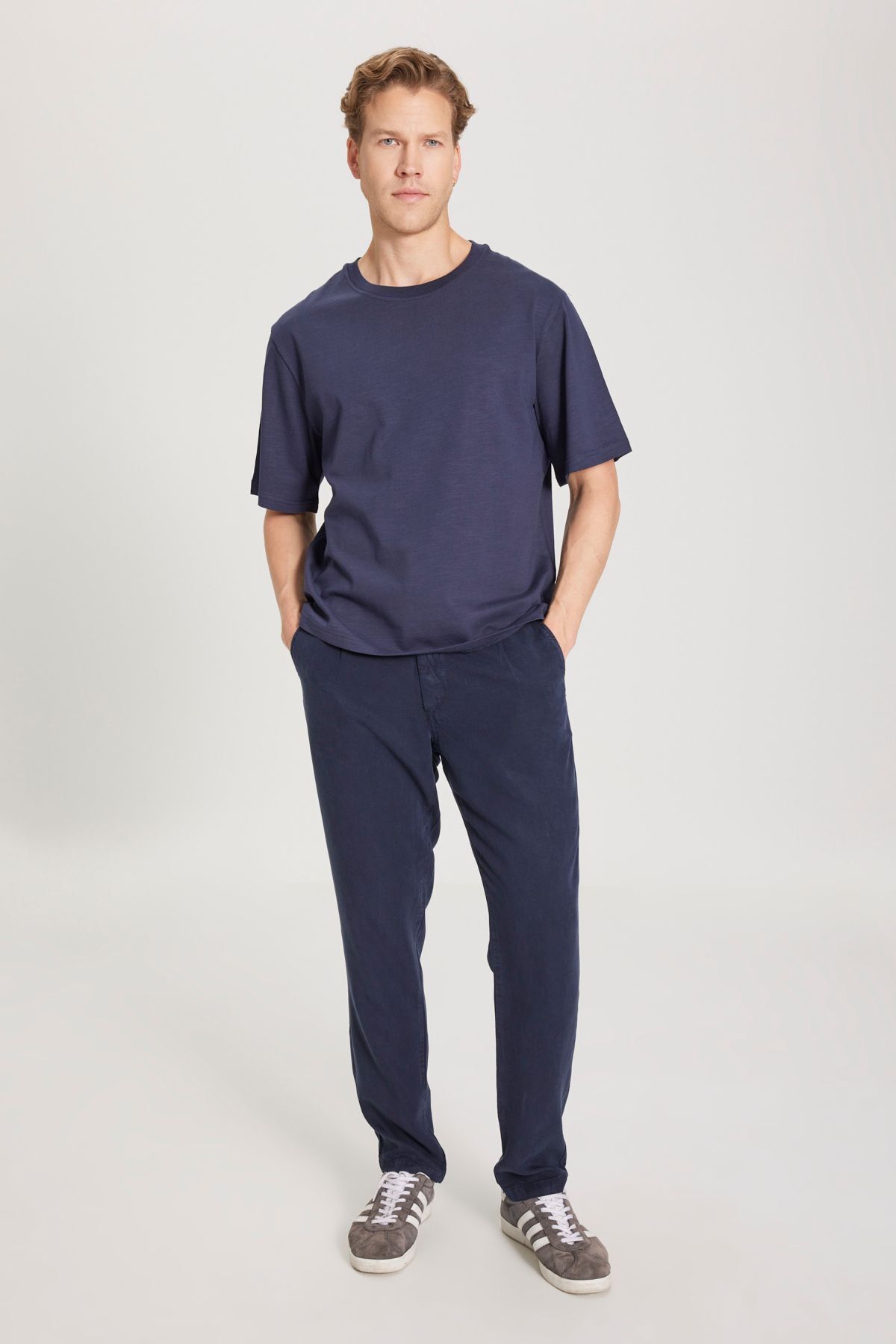 تی شرت آبی مردانه به طور منظم مناسب گردن دوچرخه برش طبیعی 100 ٪ پنبه T shirt Wrangler