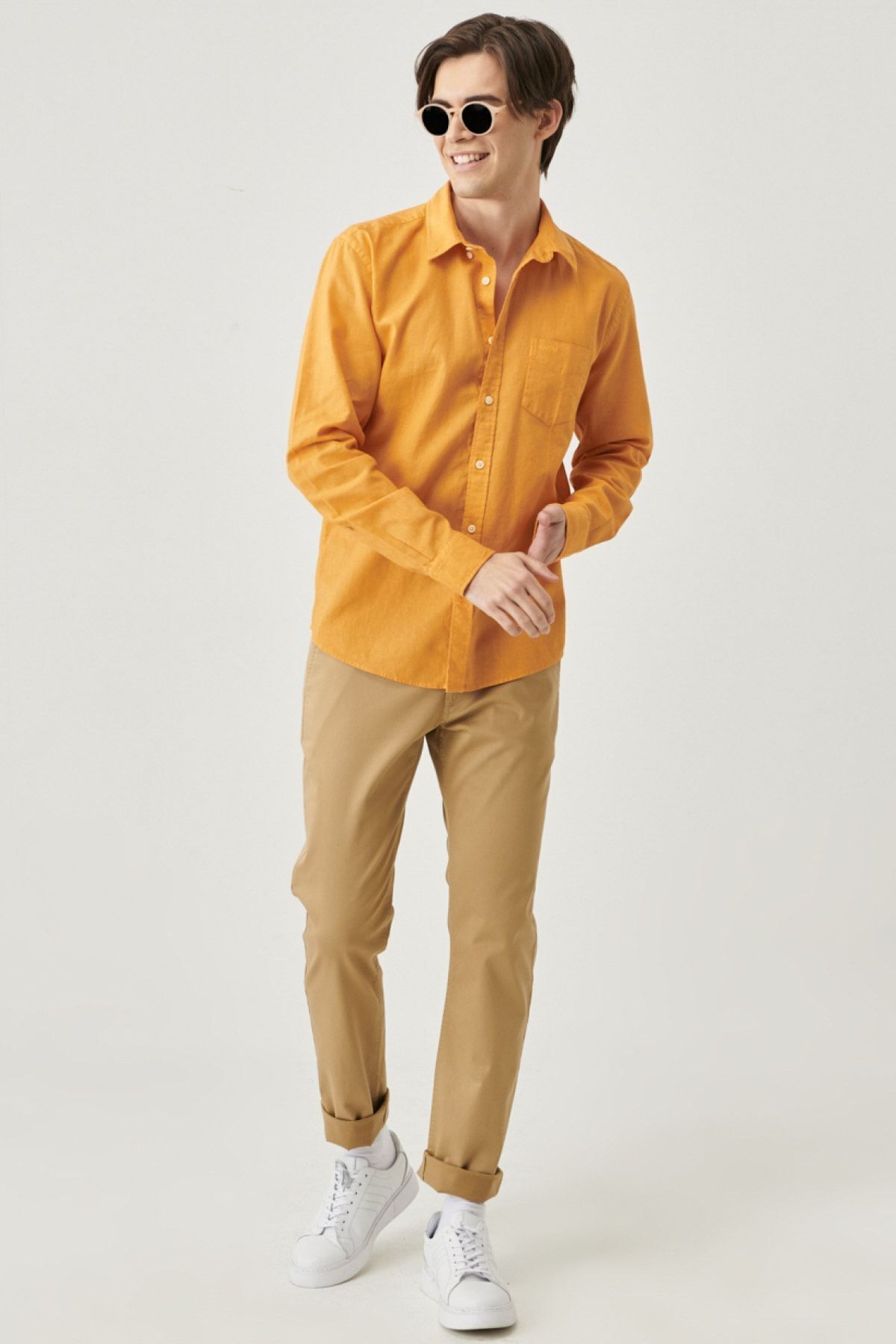 شلوار نود مردانه باریک برش کمر نرم انعطاف پذیر بژ Wrangler