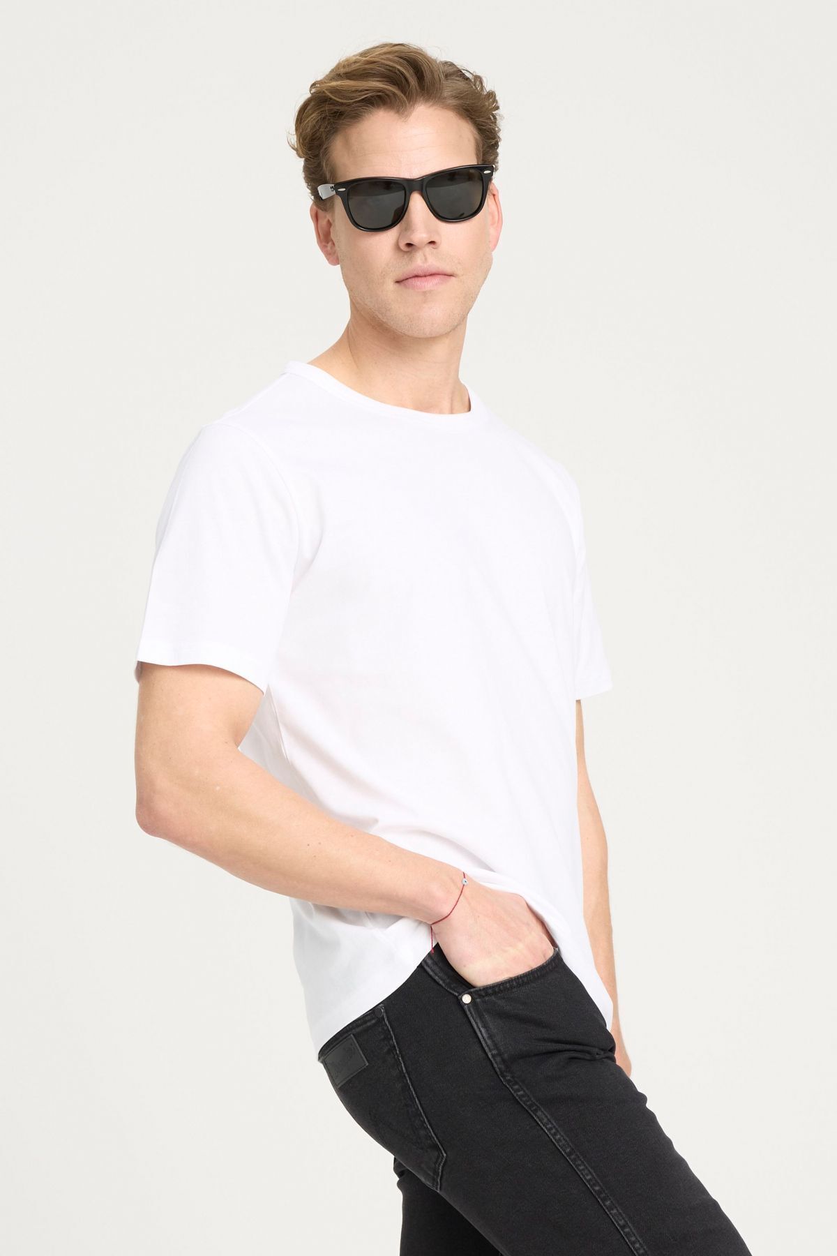WRANGLER-Ecru T-shirt z okrągłym dekoltem, 100% bawełny, regularny krój 2