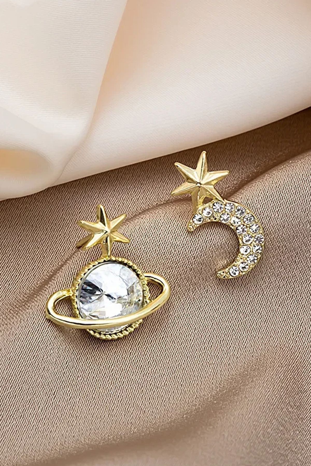 Glaren-Space Themed Gold Color Women's Earrings 2