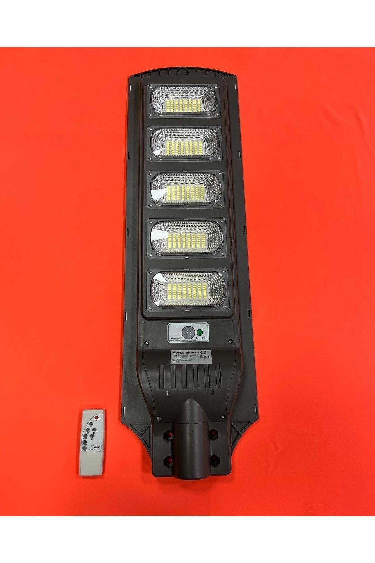 Ariess 400w Güneş Enerjili Profesyonel Sokak Aydınlatma Projektör