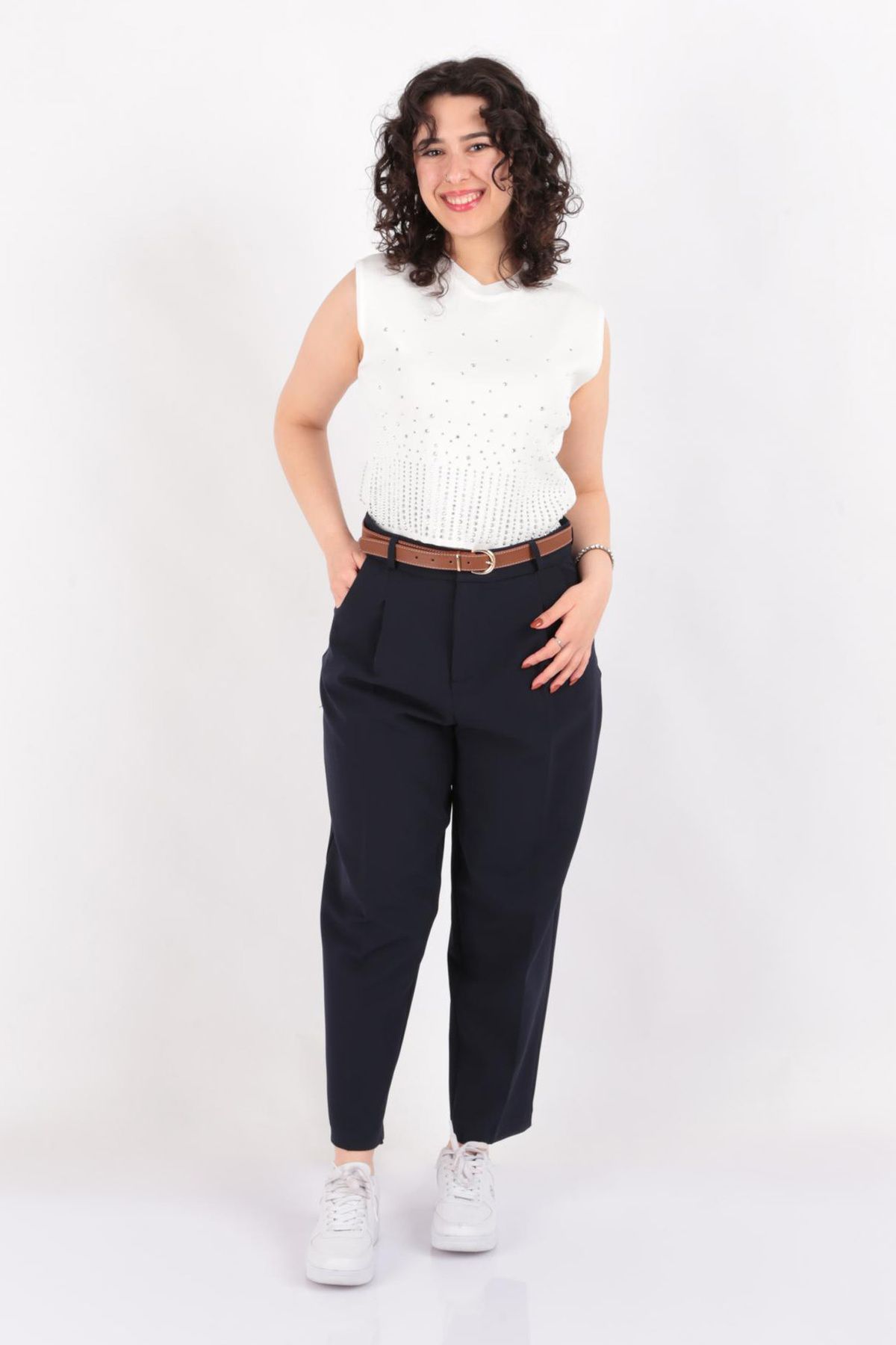 complete the look image
