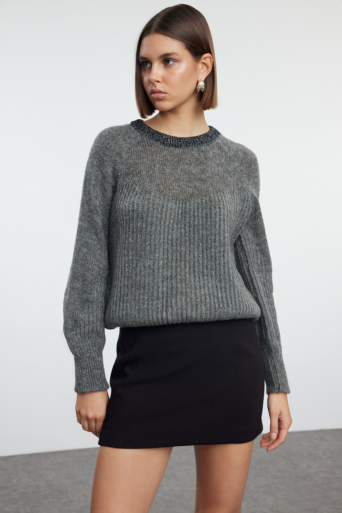 Trendyol Collection Antracytowy Sweter Dzianinowy - Cienki Przezroczysty Wygląd, Kobieta - S
