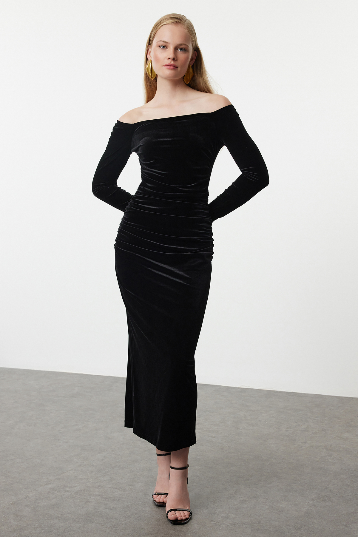 Trendyol Collection Black Bodycon Knitted Velvet Midi Evening Dress Night Hom...