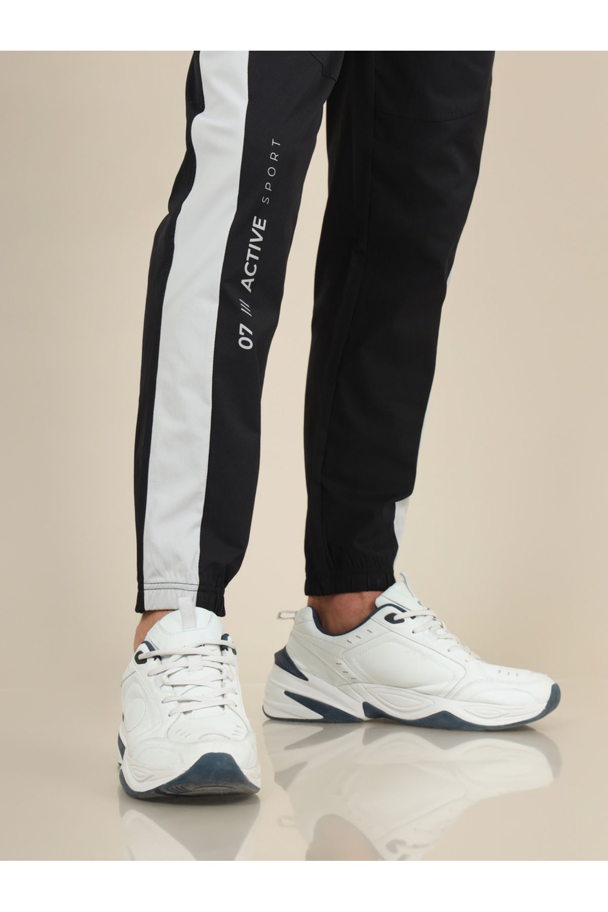 Technosport By Styli-Color Block Slim Fit Sports Joggers with Technolite 4