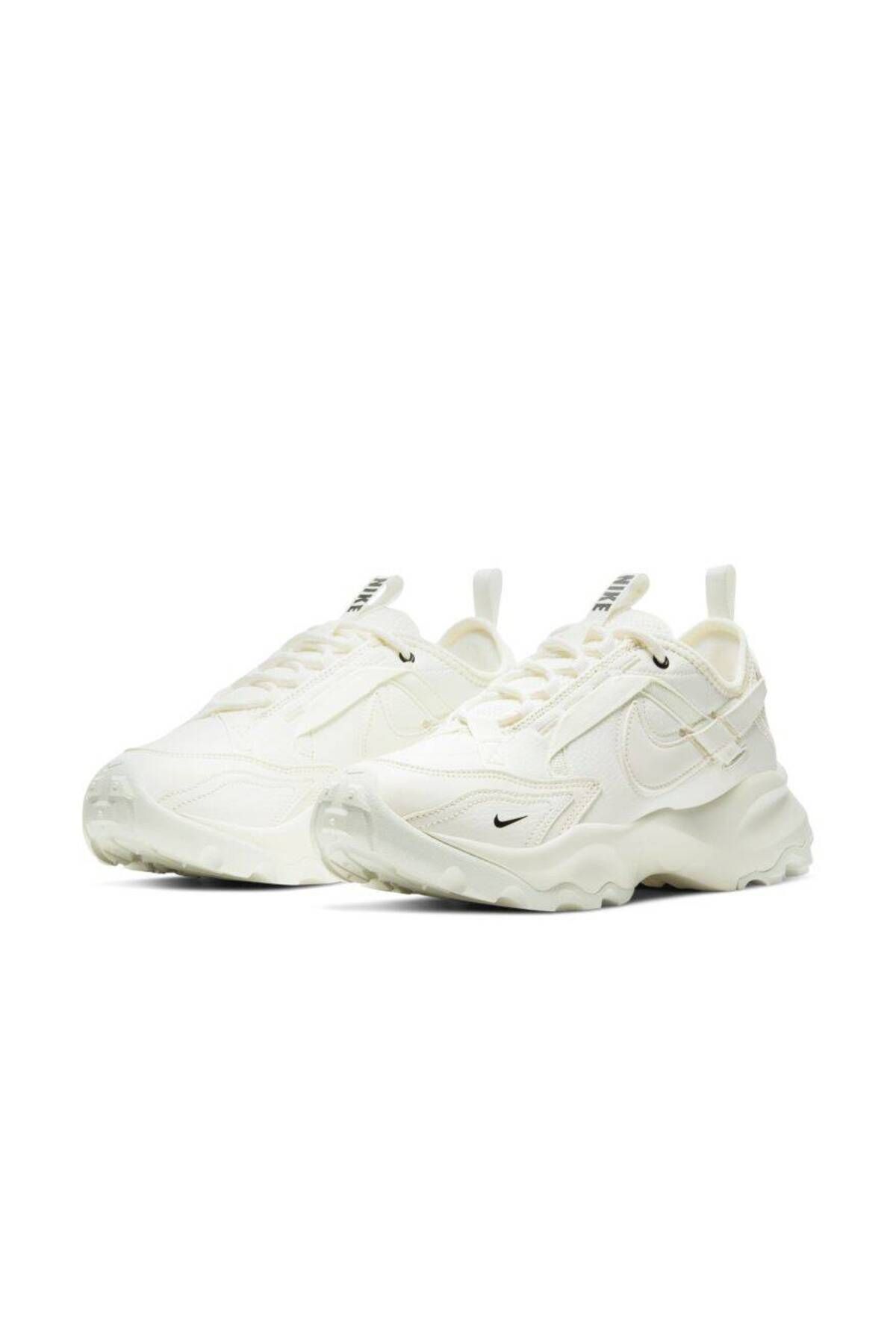 Nike TC 7900 Beyaz Renk Kad n Sneaker Ayakkab Fiyat Yorumlar Trendyol