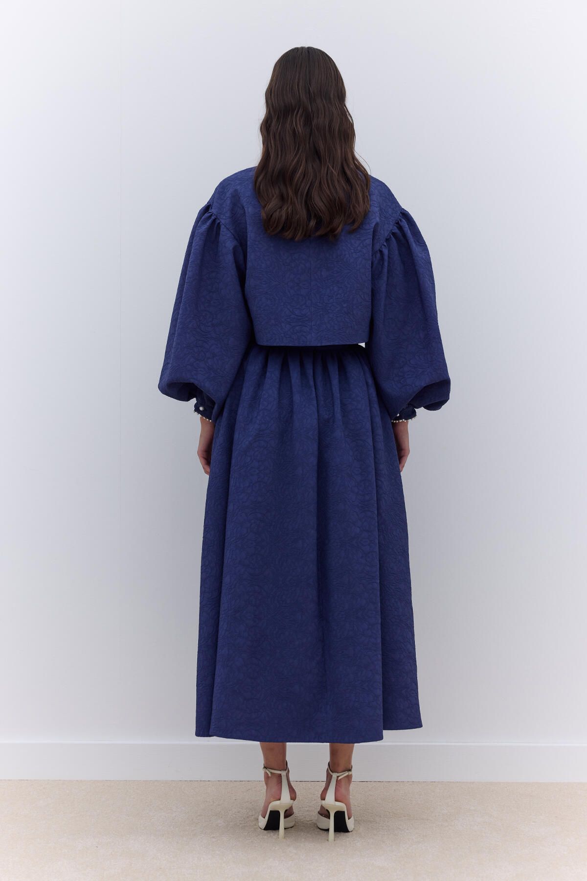 Manuka-Nachtblaue Abendbluse mit Perlendetails 5