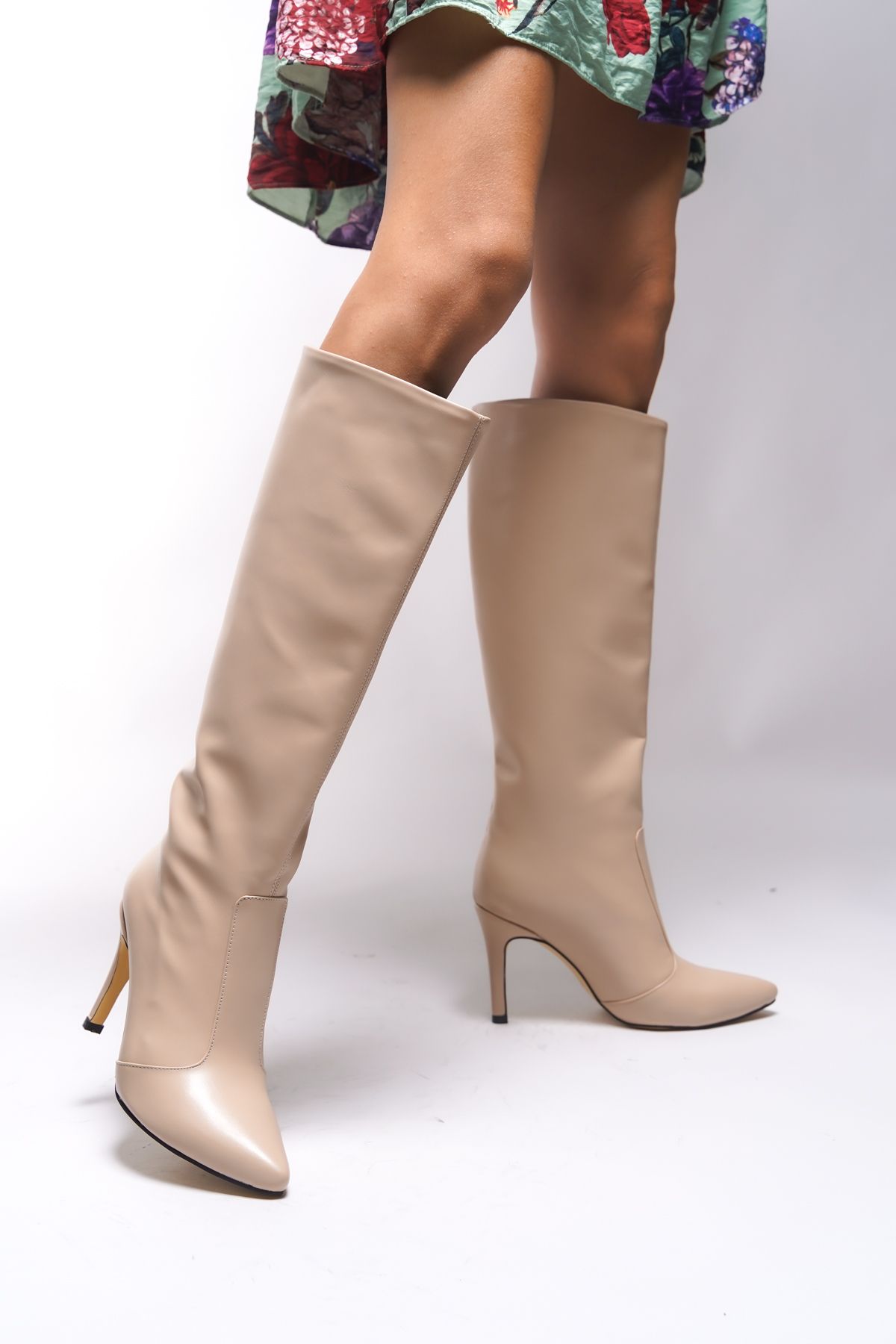 Riccon Hilnaril Damskie Buty Na Obcasie W Szpic - Nude 00123000 Kobieta - 39