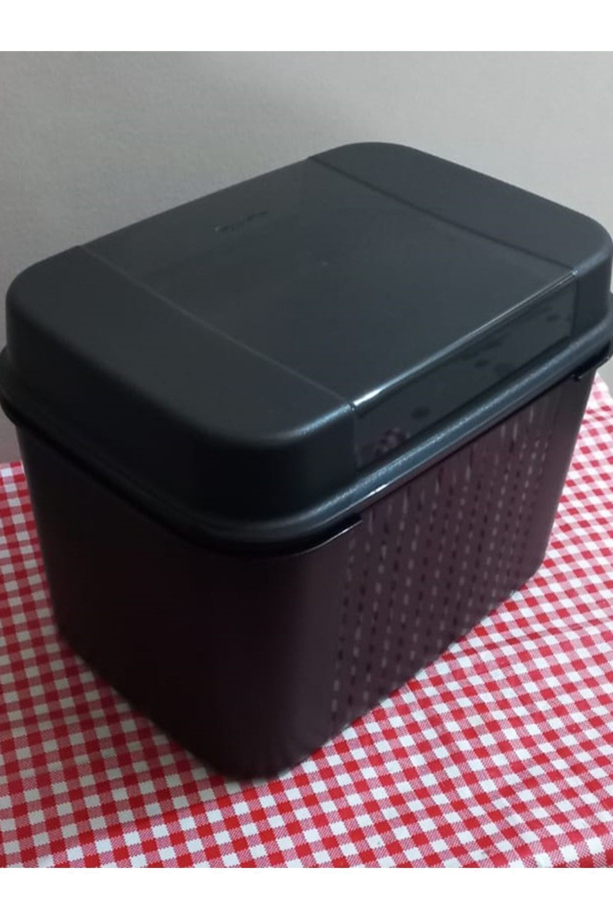 Tupperware-Mega Box 7.5 Liters 2