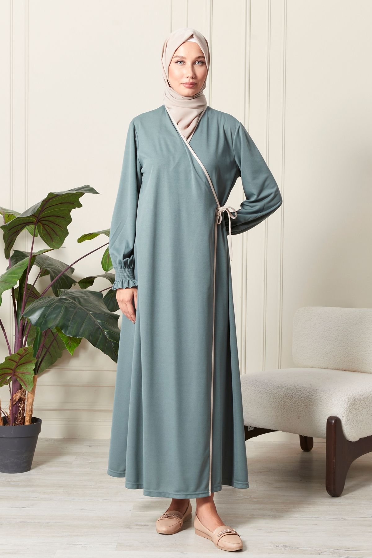 https://cdn.dsmcdn.com/ty1491/product/media/images/prod/QC/20240821/12/f7f54ae9-eac9-335a-96d8-7ec76e5da39d/1_org_zoom.jpg