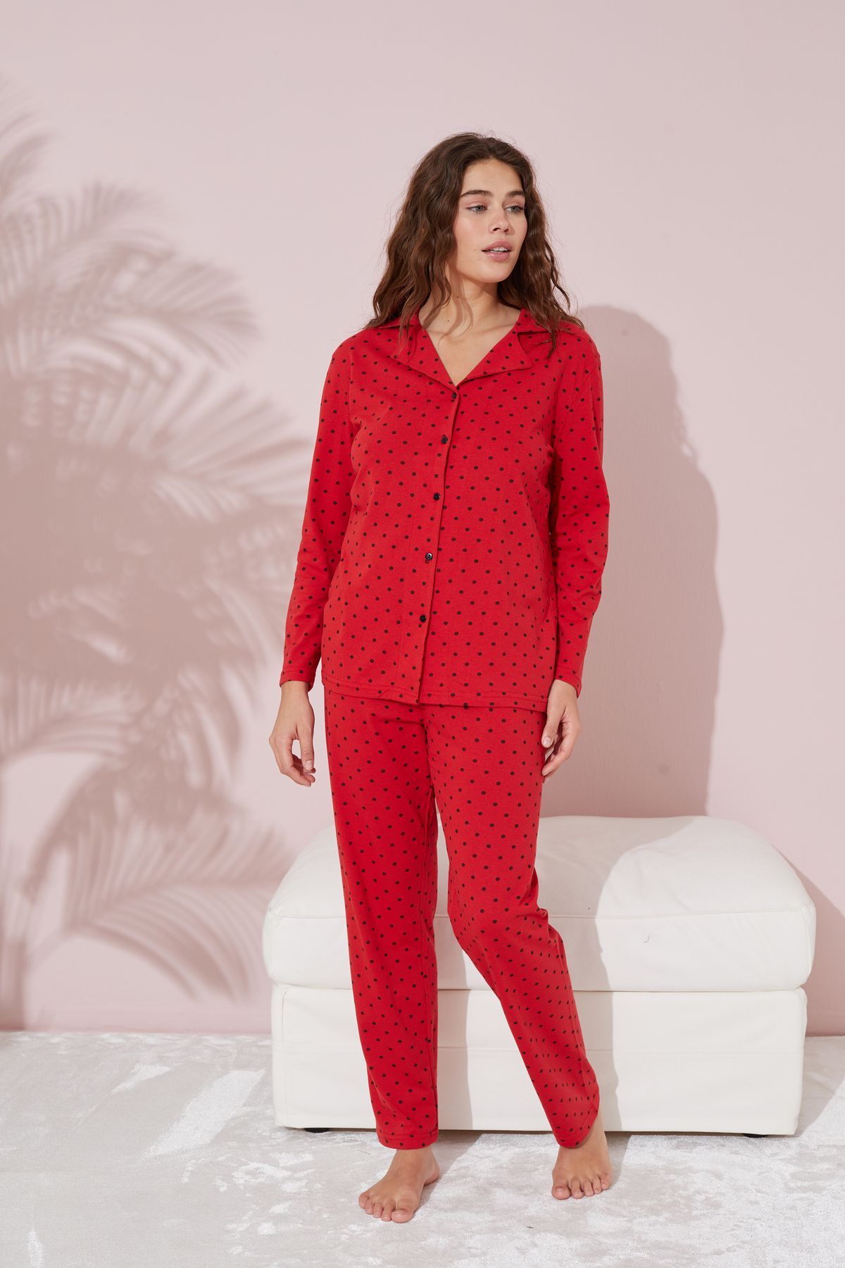 Siyah İnci-Cotton Red Point Patterned Buttoned Pajamas Set 2