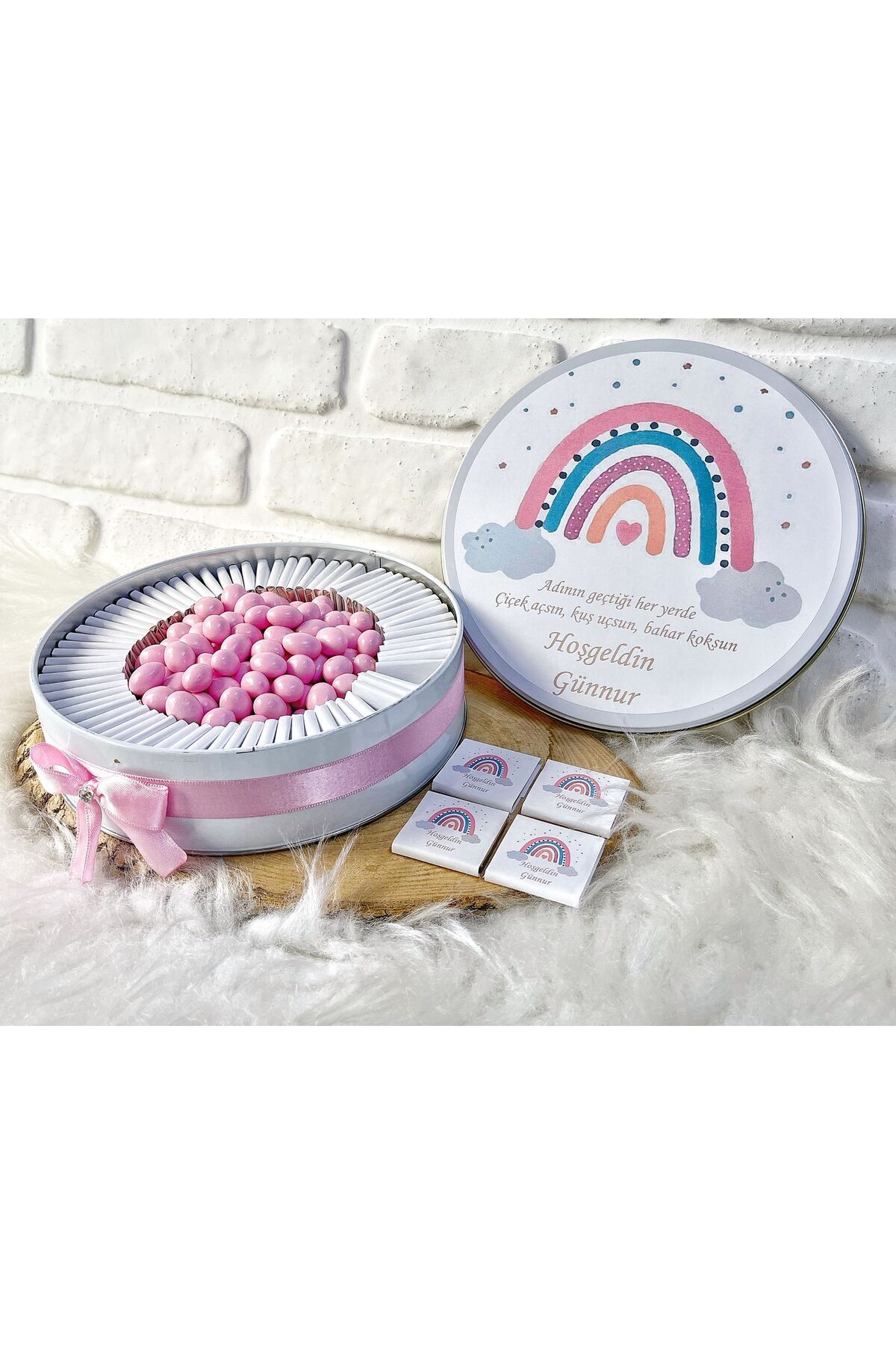 BUGİTO 50 Adet 200 gr Draje Pembe Gökkuşağı Temalı İsme Özel Hoşgeldin Kız Bebek Doğum Hediyelik Çikolata fotoğrafı 2 (önizleme)