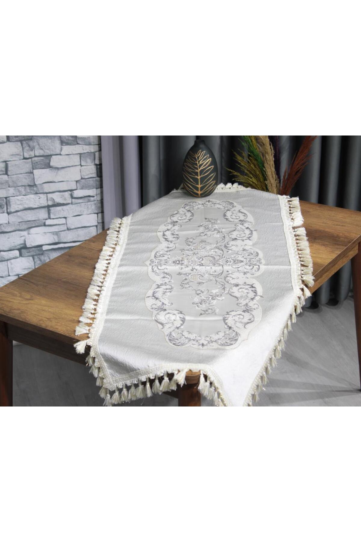 ELA Luxury Tassel Runner