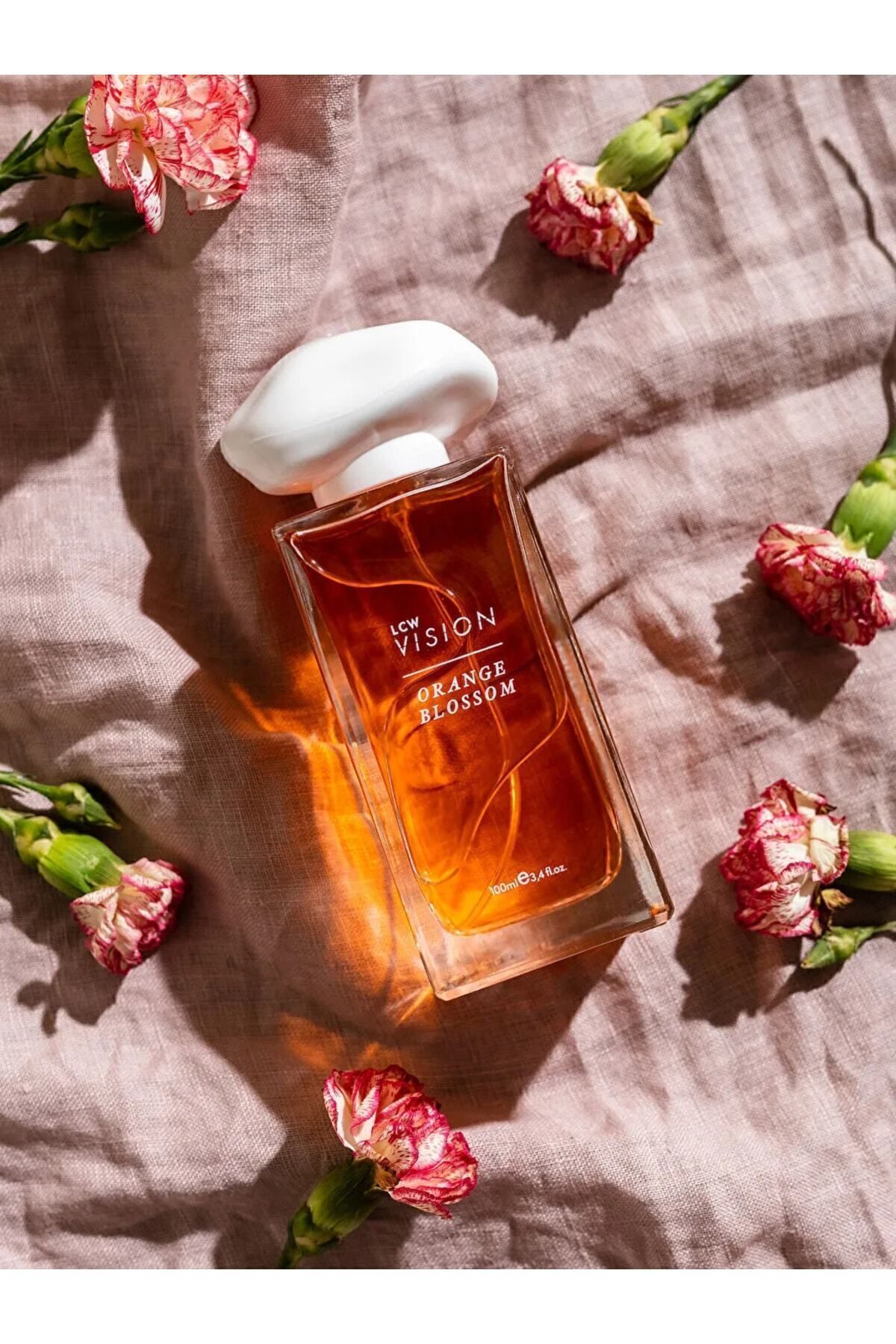 عطر زنانه Orange Blossom Edp 100 ml توسط فروشگاه آیمیرا ارسال می شود. LC Waikiki