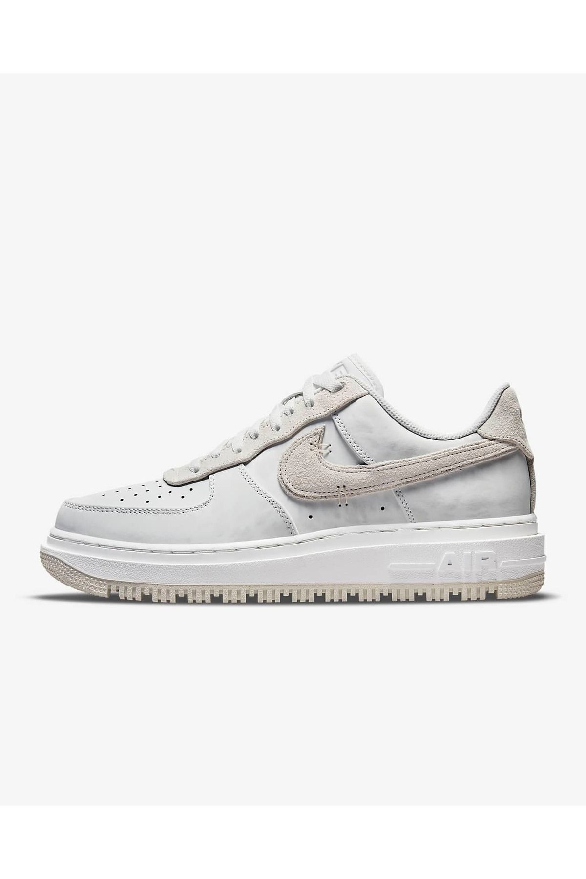 Nike-Air Force 1 Luxe Men's Shoes 3