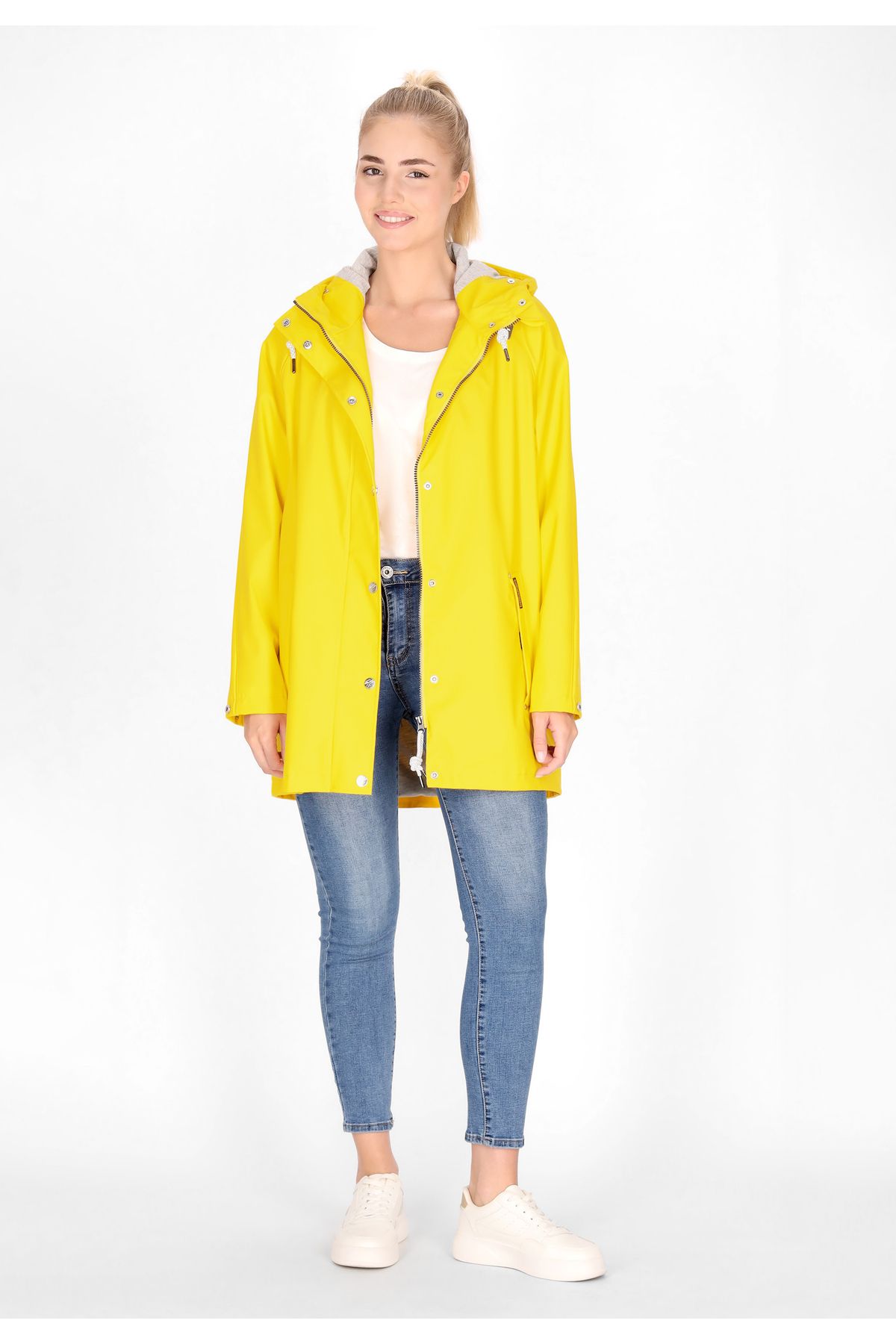 complete the look image