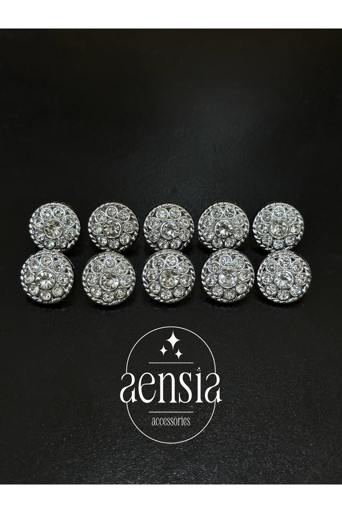 aensia Gümüş Etrafı Burgulu Ortası Taşlı Çiçek Model 1,52 CM Gömlek Ceket Metalize Plastik Düğme-10lu Paket