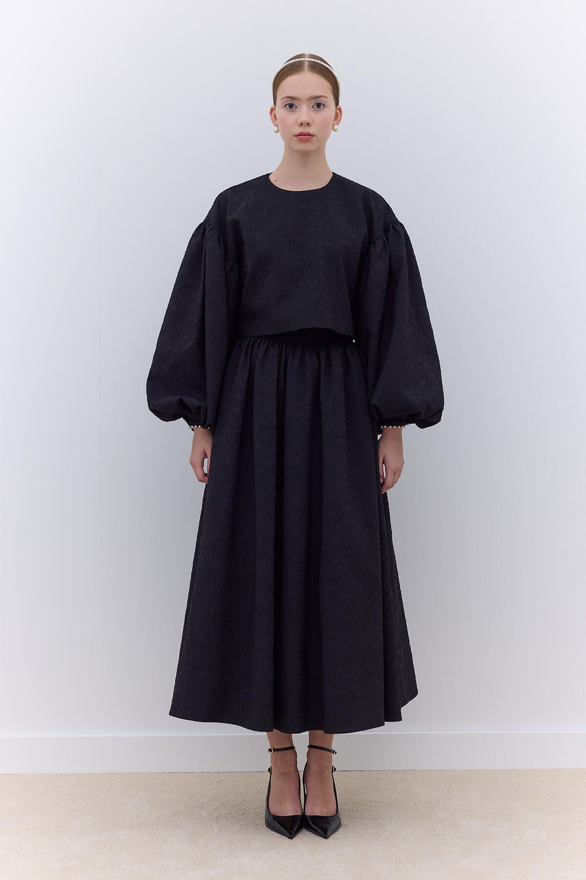 Manuka-Schwarze Abendkleiderbluse – Perlendetails 3