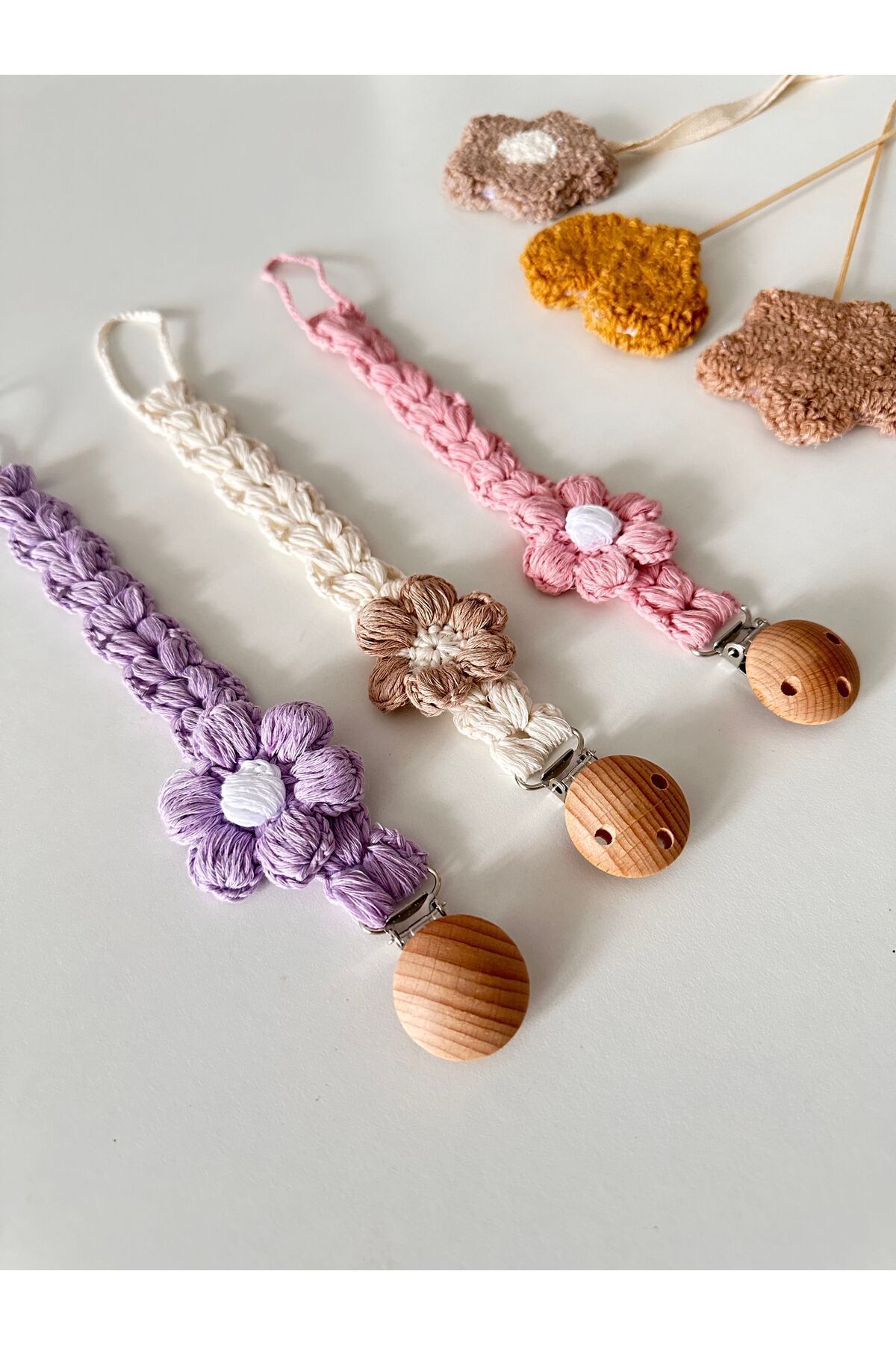 Ortus-Pink Daisy Knitted Chain - Pacifier Strap 3