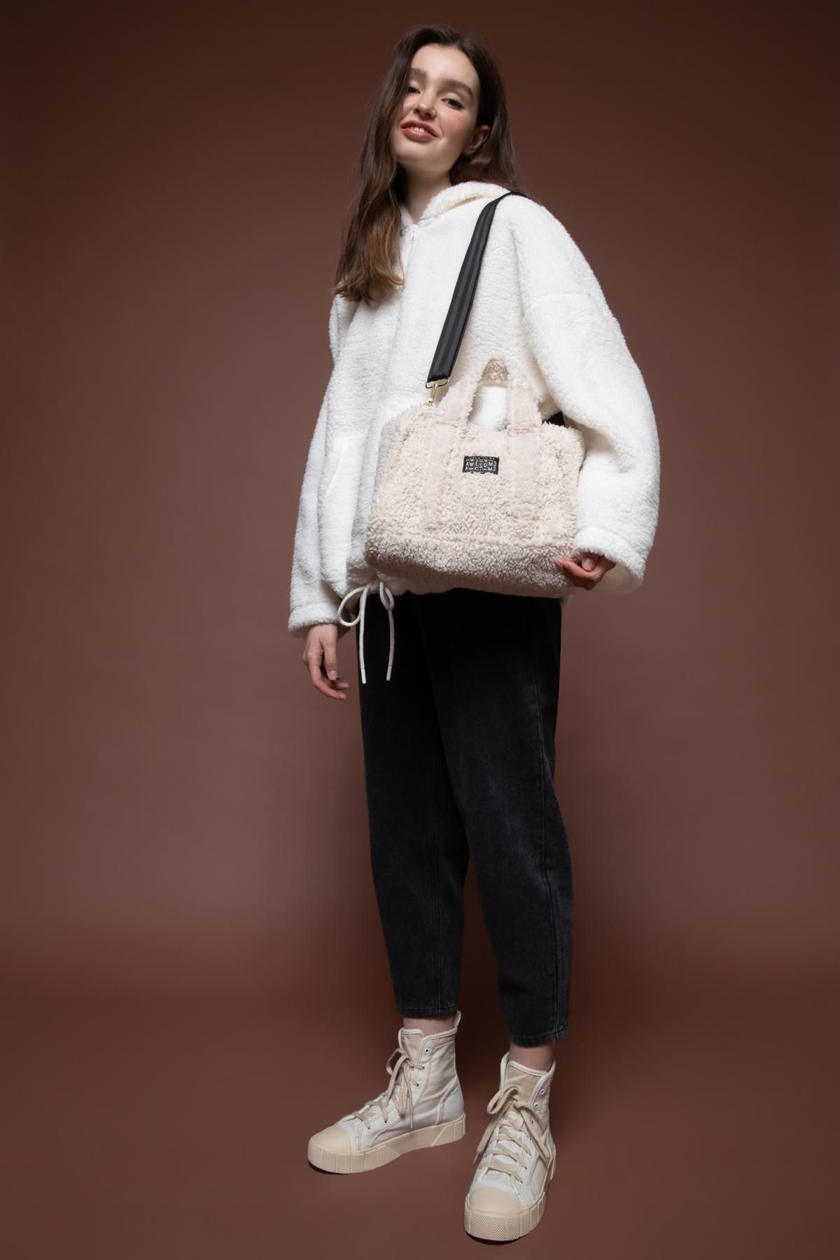 DeFacto-Women's Basic Plain Plüsch Kreuz Tasche Y8623azns 7