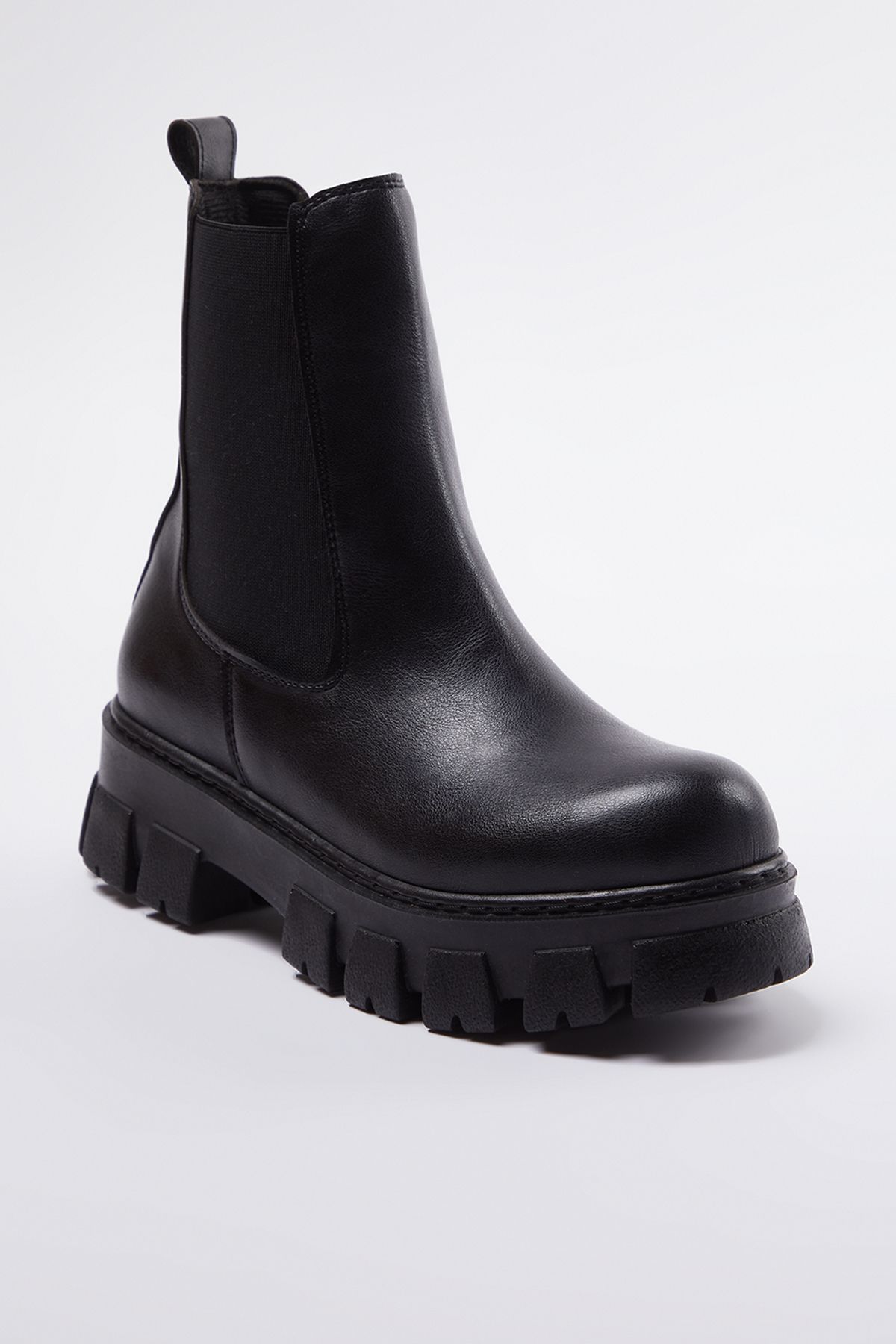 TRENDYOL SHOES-Μαύρες ελαστικές οδοντωτές επίπεδες γυναικείες μπότες Chealsea με χοντρή σόλα TAKAW25BO00020 4
