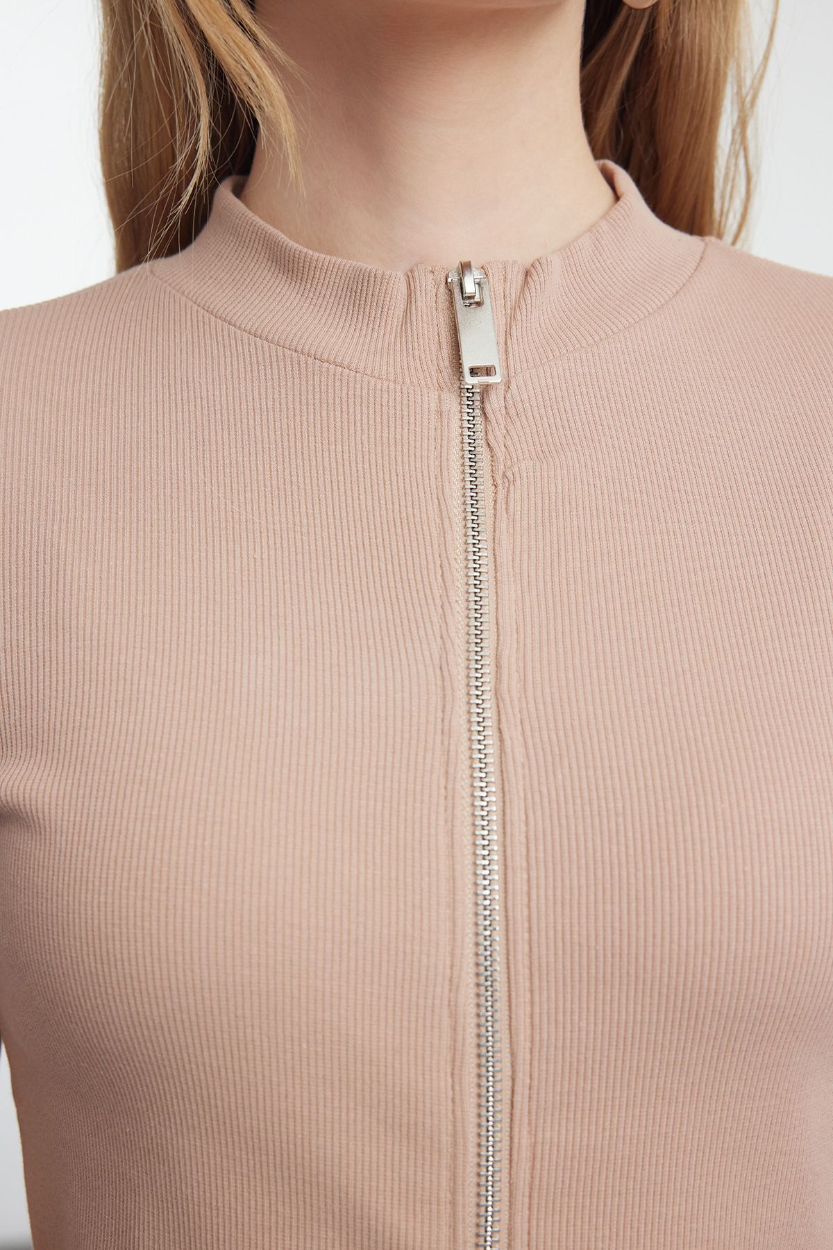 Trendyol Collection-Блузка Orme Колір норка Облягаючий силует Блузка на блискавці Комір звичайної довжини TWOAW25BZ00176 4