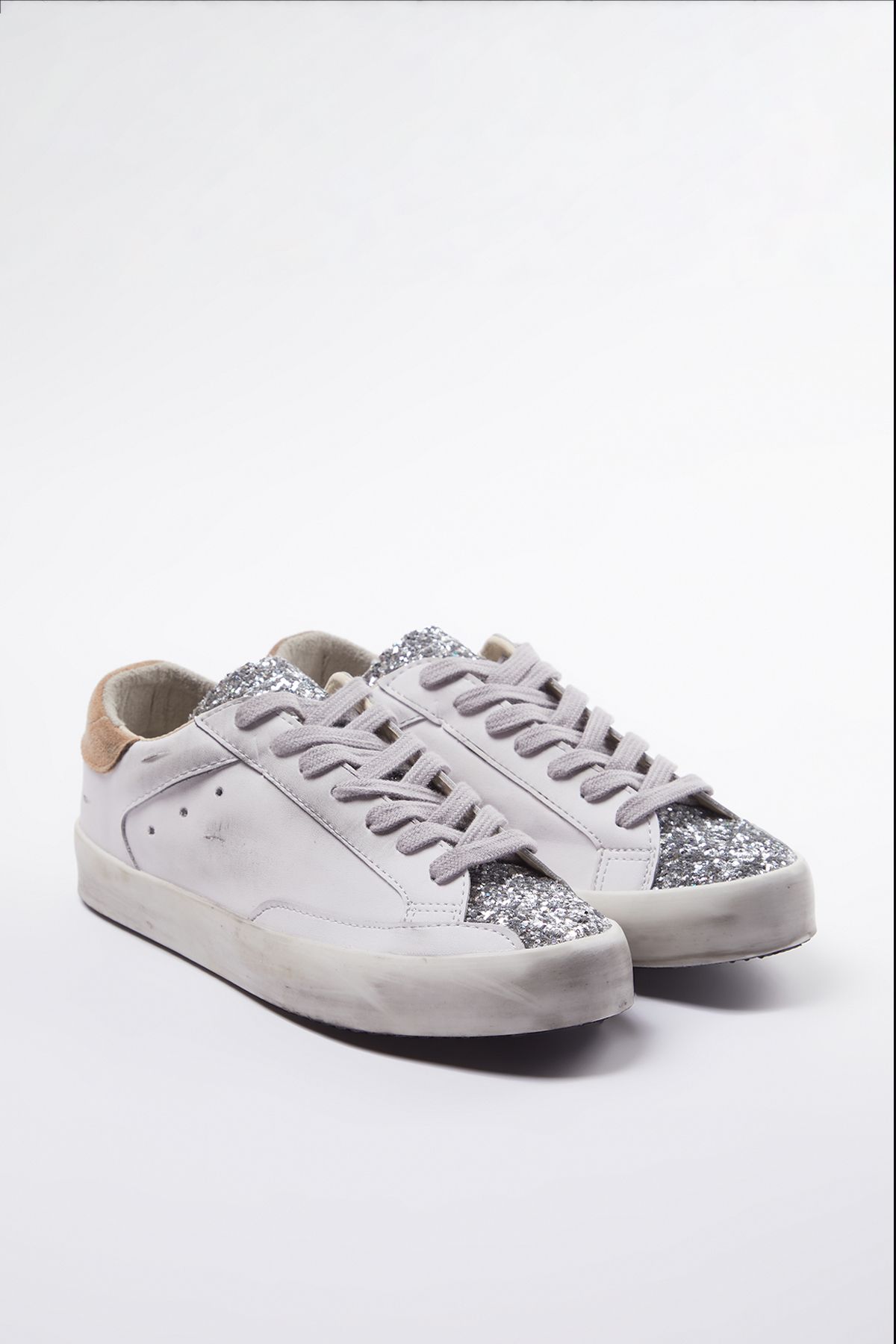 TRENDYOL SHOES-Retro fehér csillogó női tornacipő - Takaw25sn00007 3