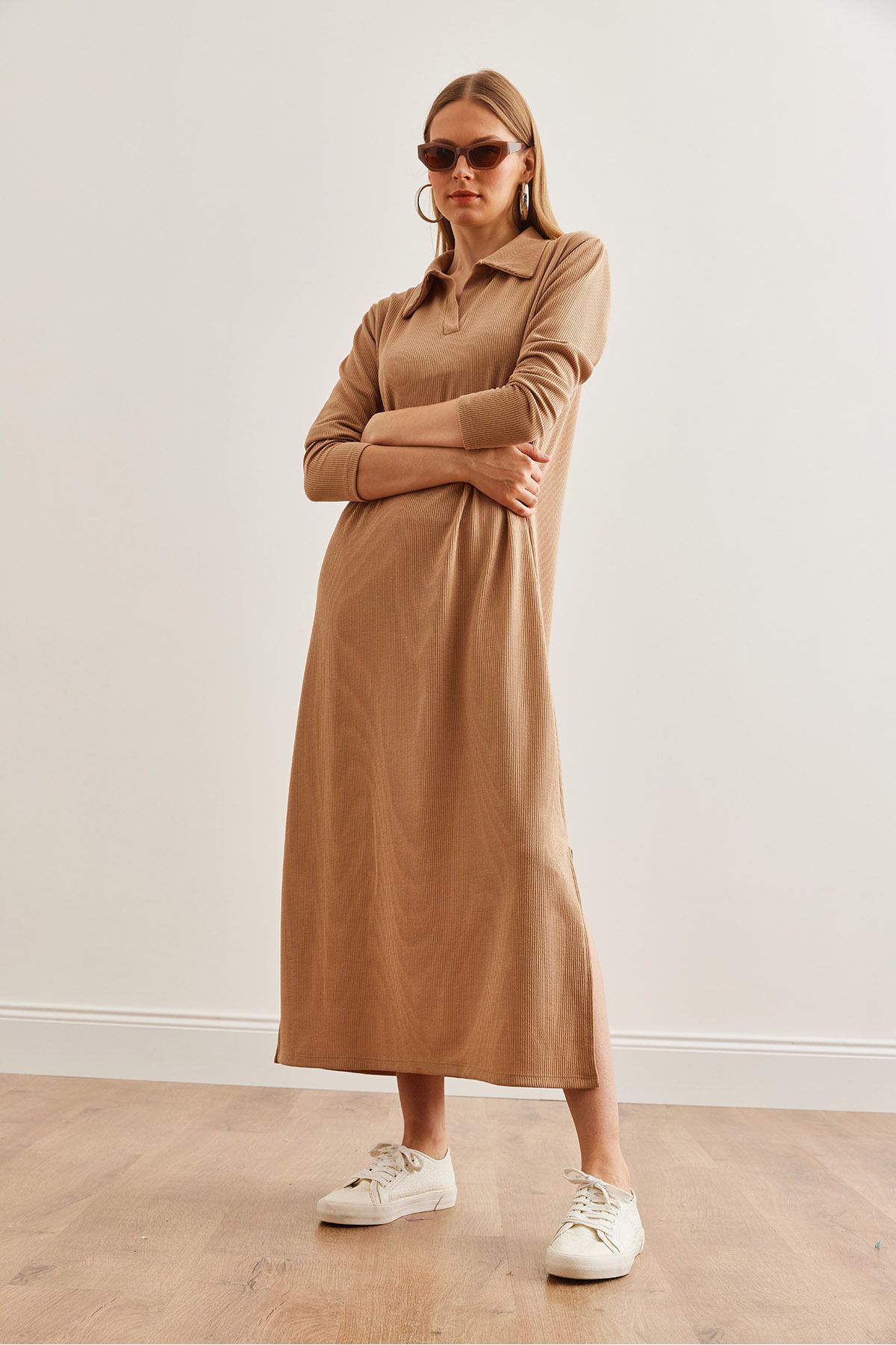 Kadın Camel Polo Yaka Uzun Kollu Yırtmaçlı Burgu Elbise ELB-19002246