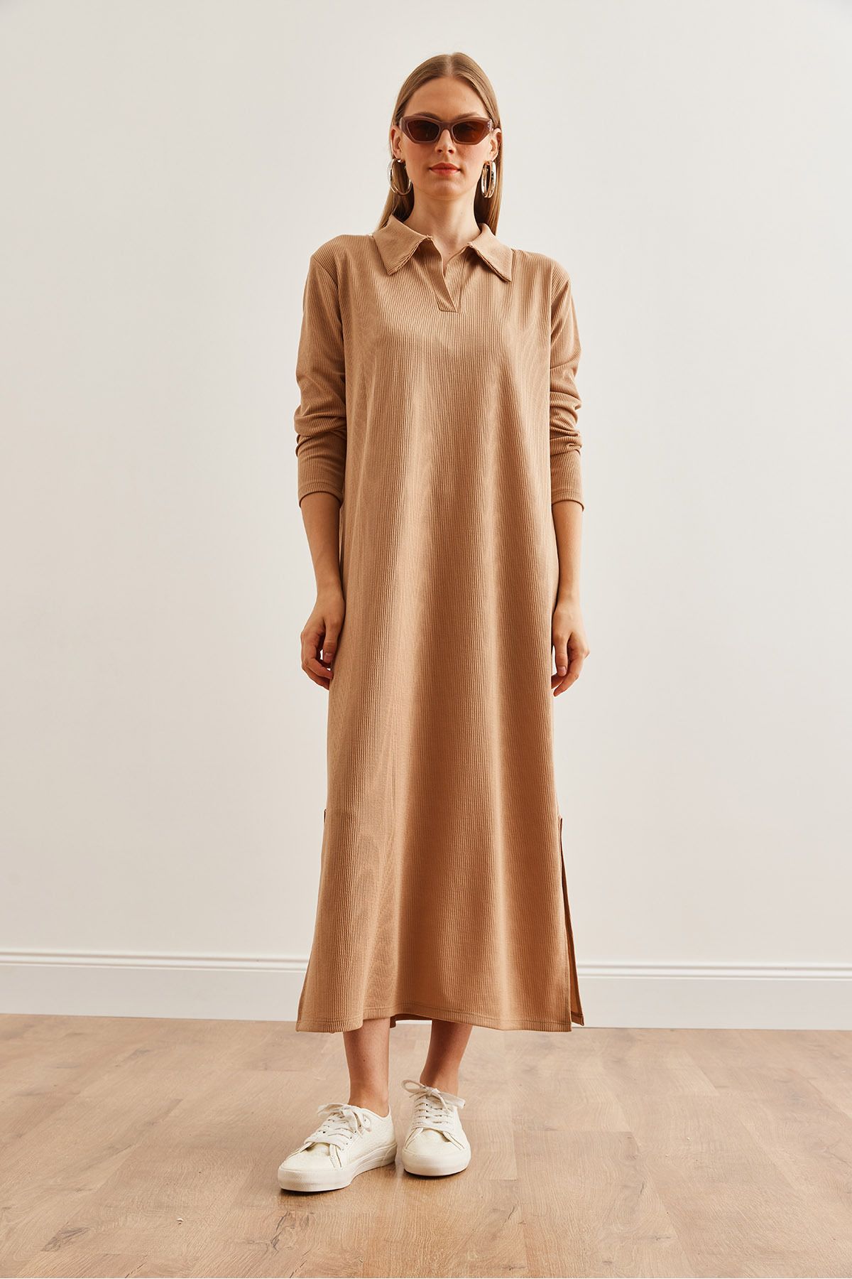 Kadın Camel Polo Yaka Uzun Kollu Yırtmaçlı Burgu Elbise ELB-19002246
