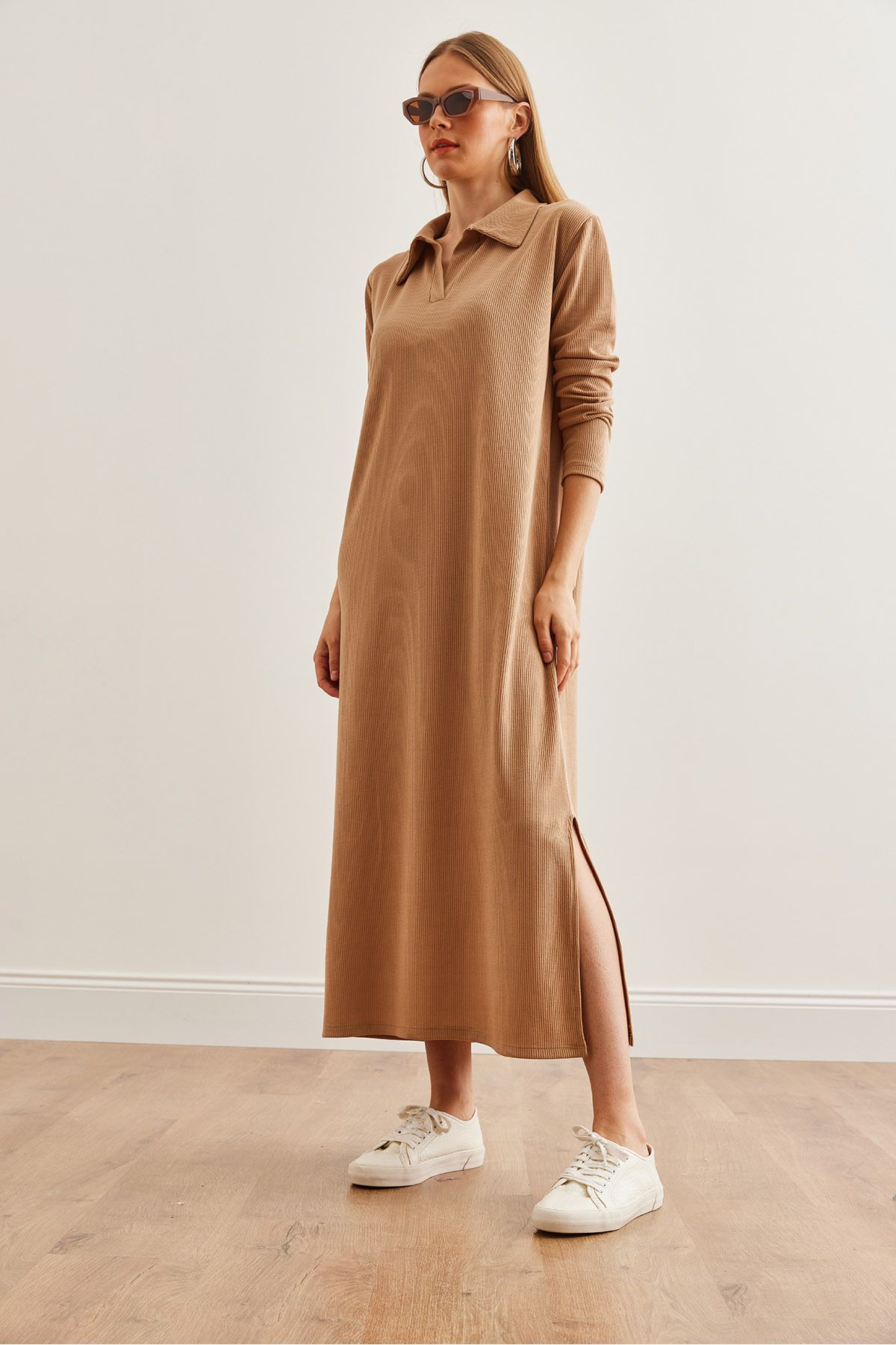 Kadın Camel Polo Yaka Uzun Kollu Yırtmaçlı Burgu Elbise ELB-19002246