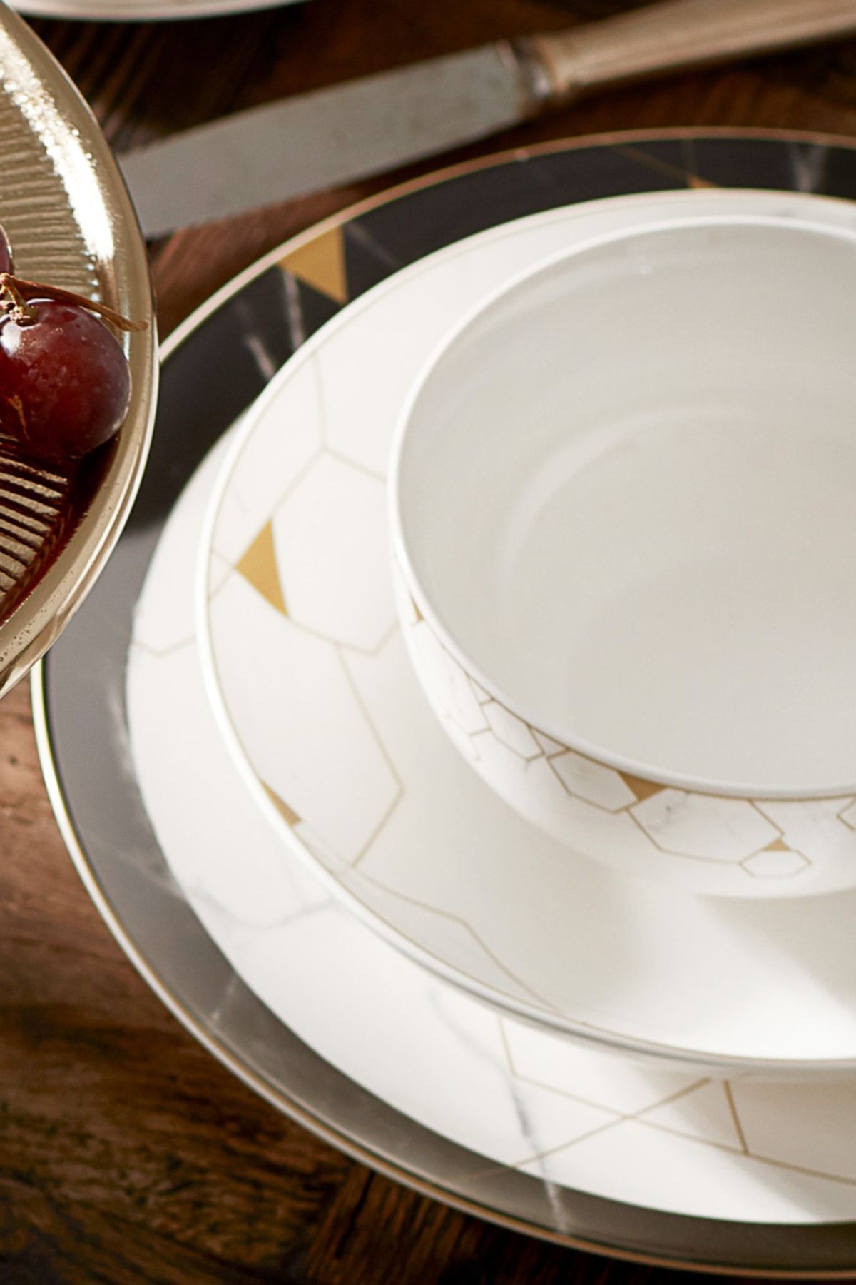 Karaca Gem 24 kusů - Porcelánový jídelní set pro 6 osob