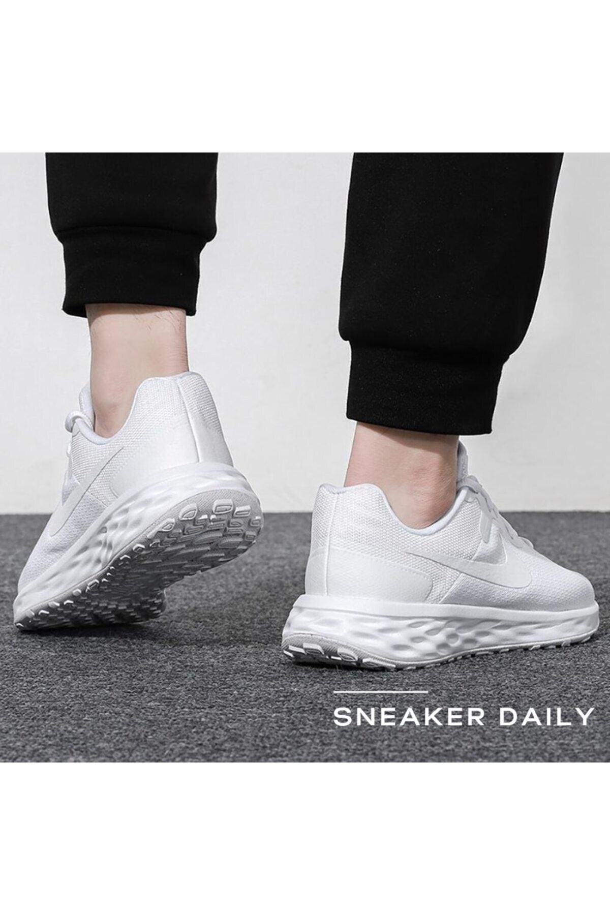 کفش پیاده روی سفید مردانه Revoltio ، n 6 ورزشی Next Nature Nike
