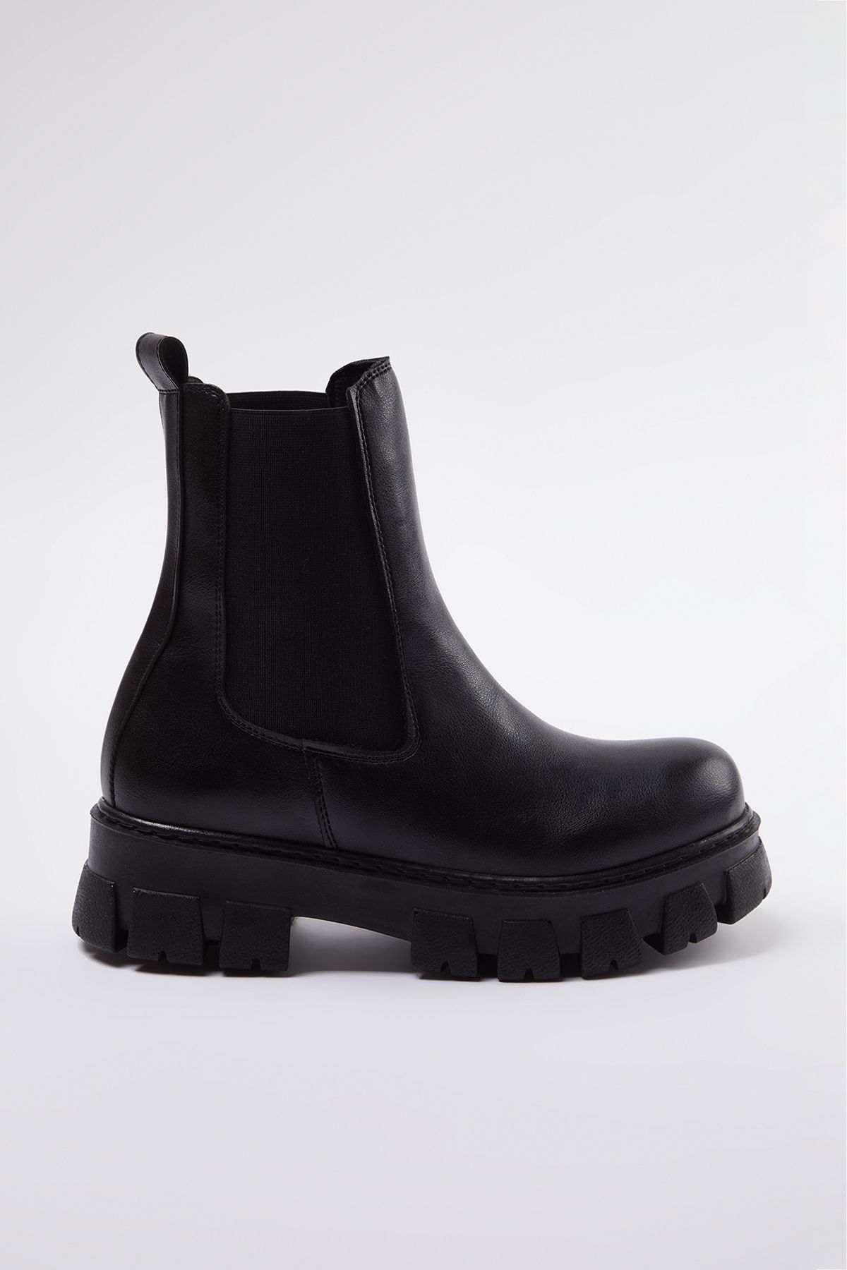 TRENDYOL SHOES-Μαύρες ελαστικές οδοντωτές επίπεδες γυναικείες μπότες Chealsea με χοντρή σόλα TAKAW25BO00020 5
