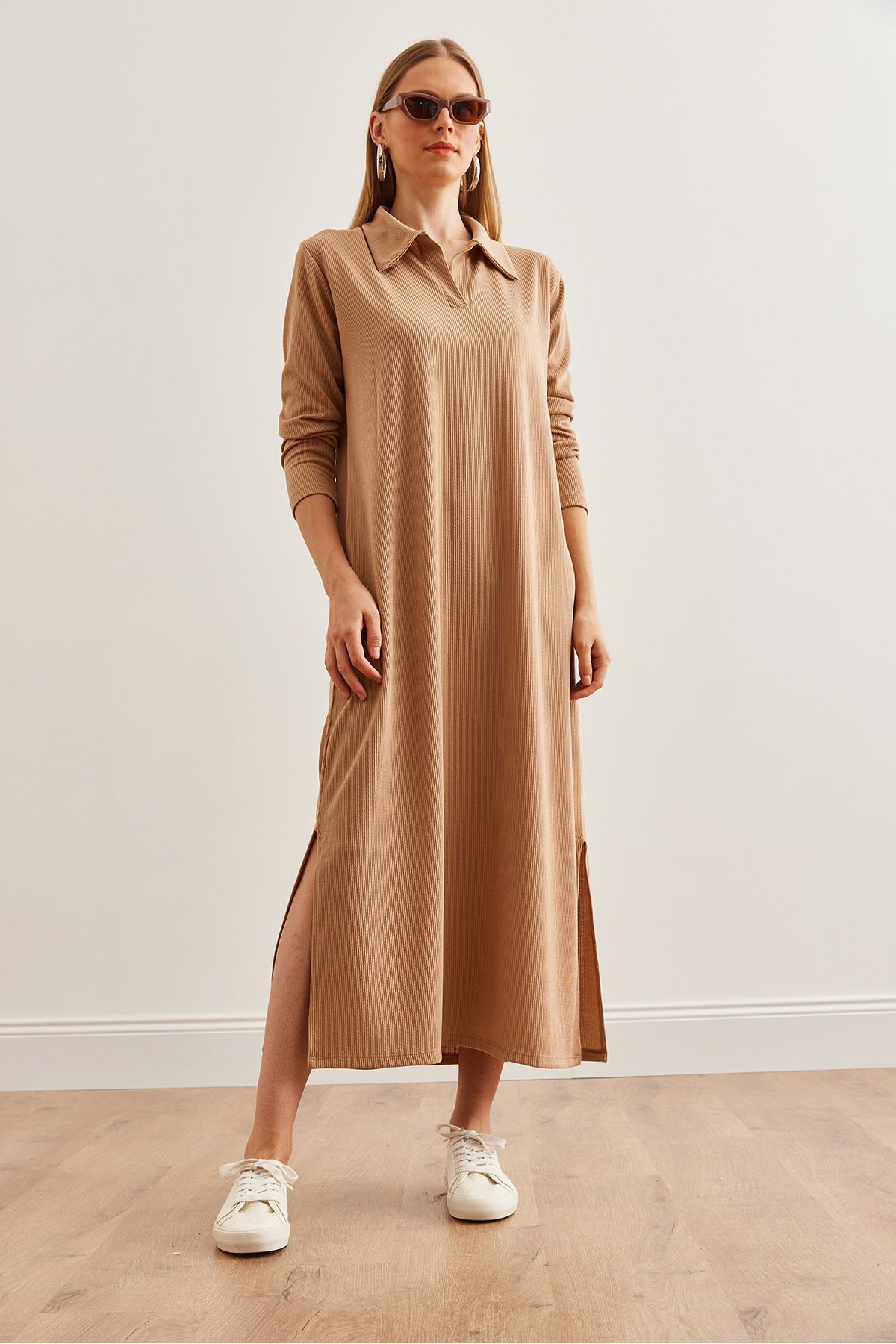 Kadın Camel Polo Yaka Uzun Kollu Yırtmaçlı Burgu Elbise ELB-19002246