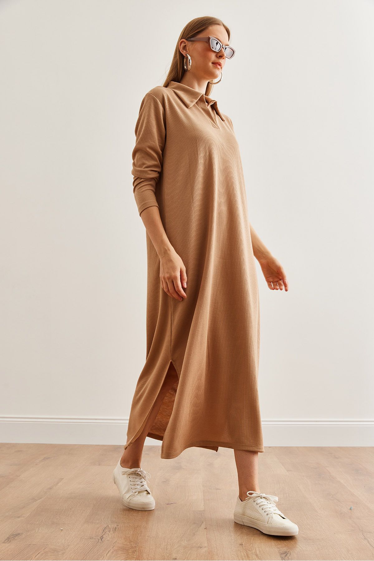 Kadın Camel Polo Yaka Uzun Kollu Yırtmaçlı Burgu Elbise ELB-19002246