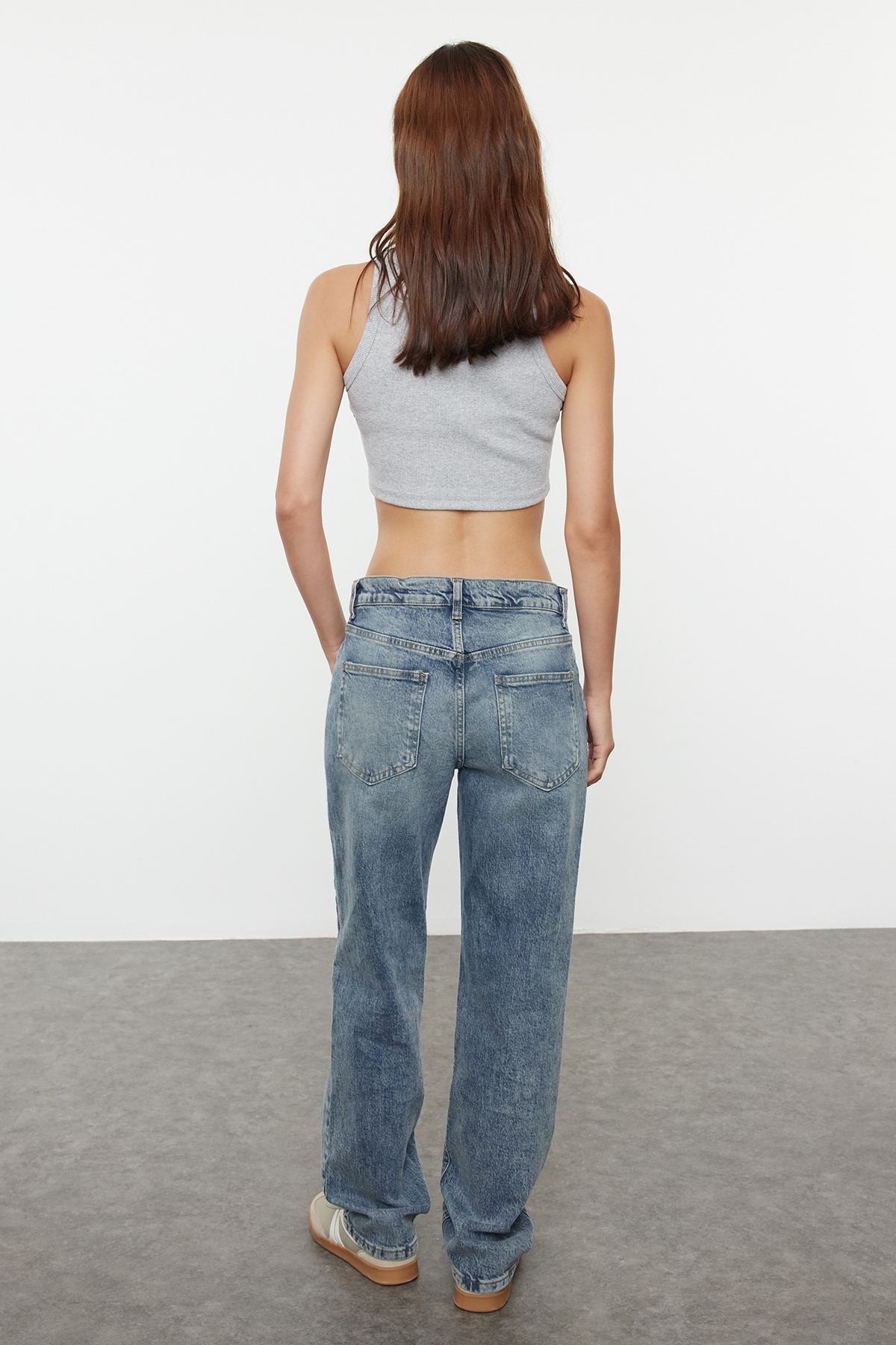 Trendyolmilla  Mavi More Sustainable Soluk Efekt Vintage Normal Bel Straight Jeans TWOAW25JE00076 - Görsel 9