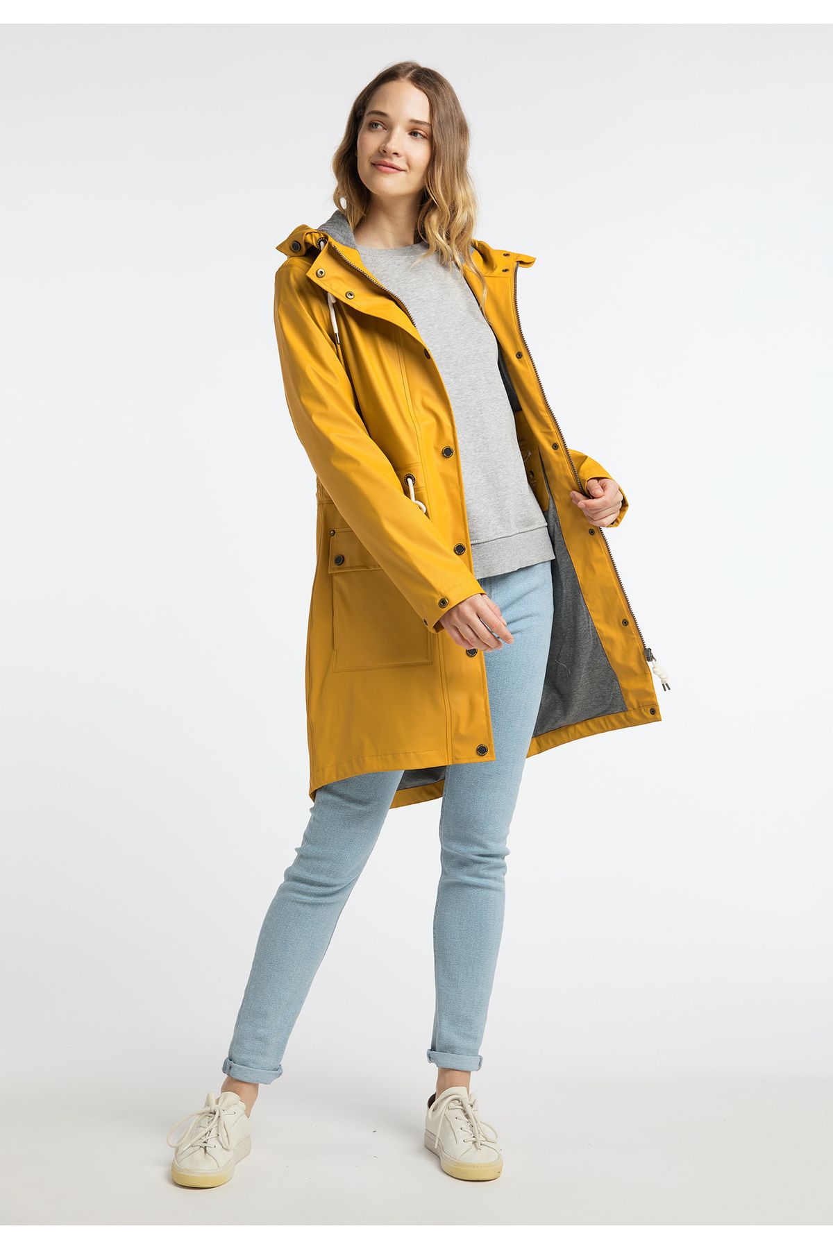 complete the look image