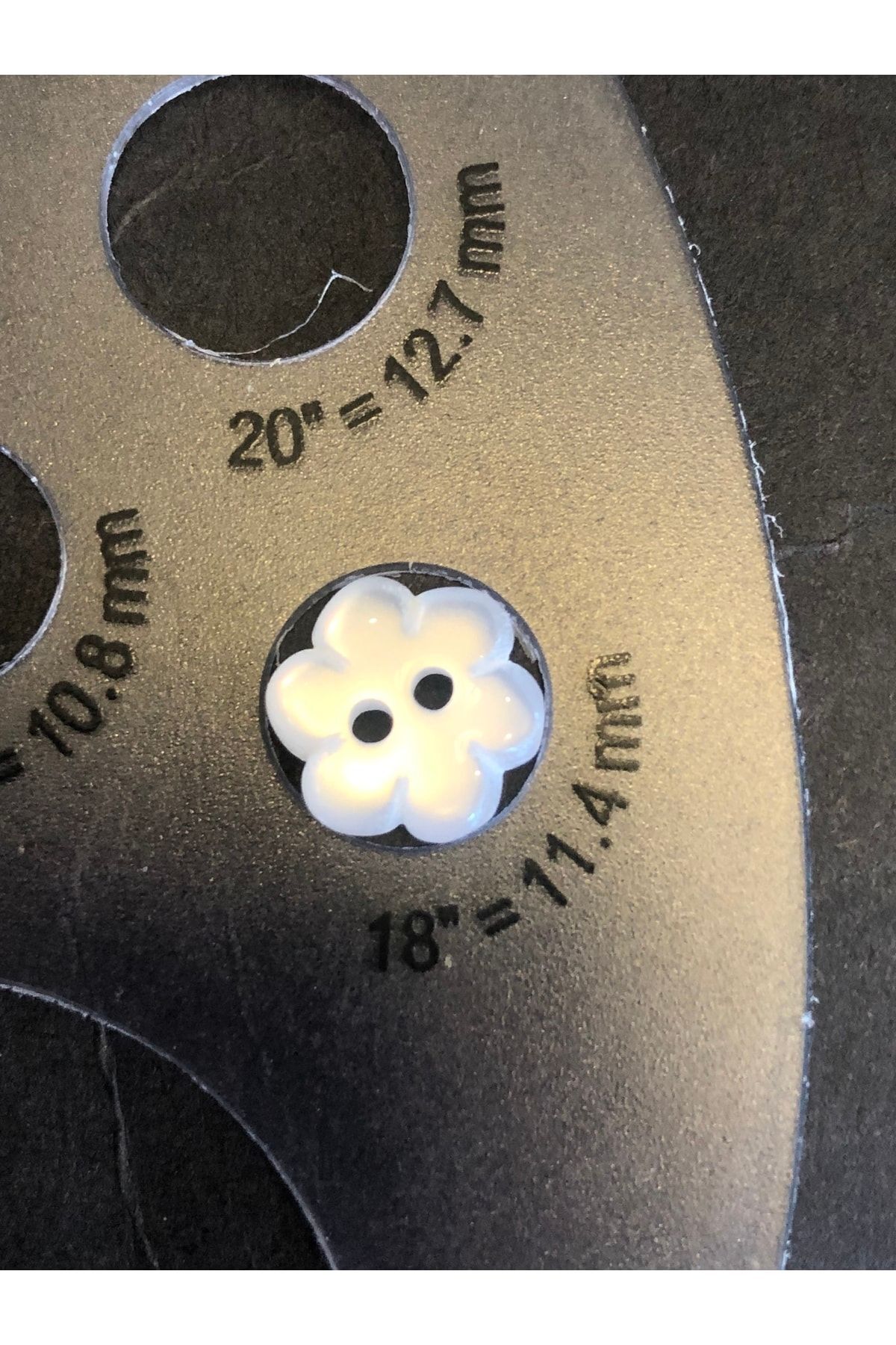 aensia-Pearlescent White Daisy Flower Model Baby Size Polyester Button 18 Size Buttons - Pack of 10 Buttons 6
