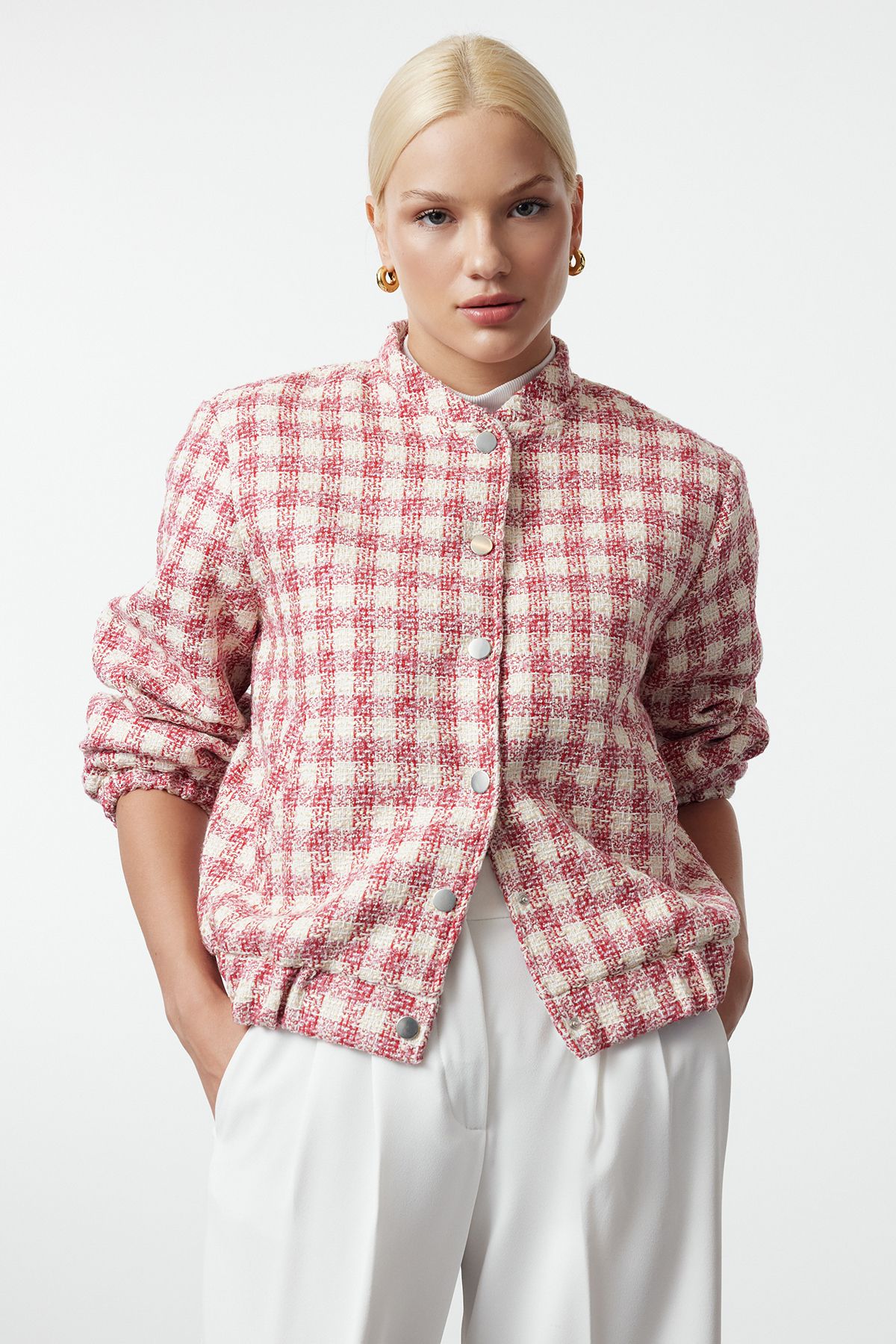 complete the look image